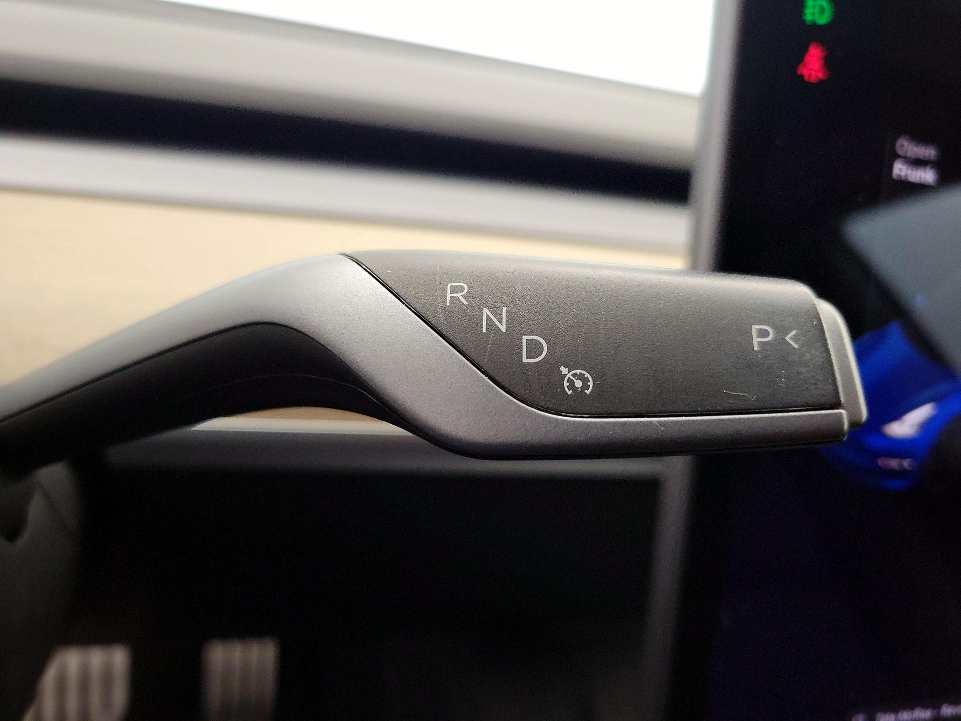 Thumbnail: 2022 Tesla Model 3 - 17