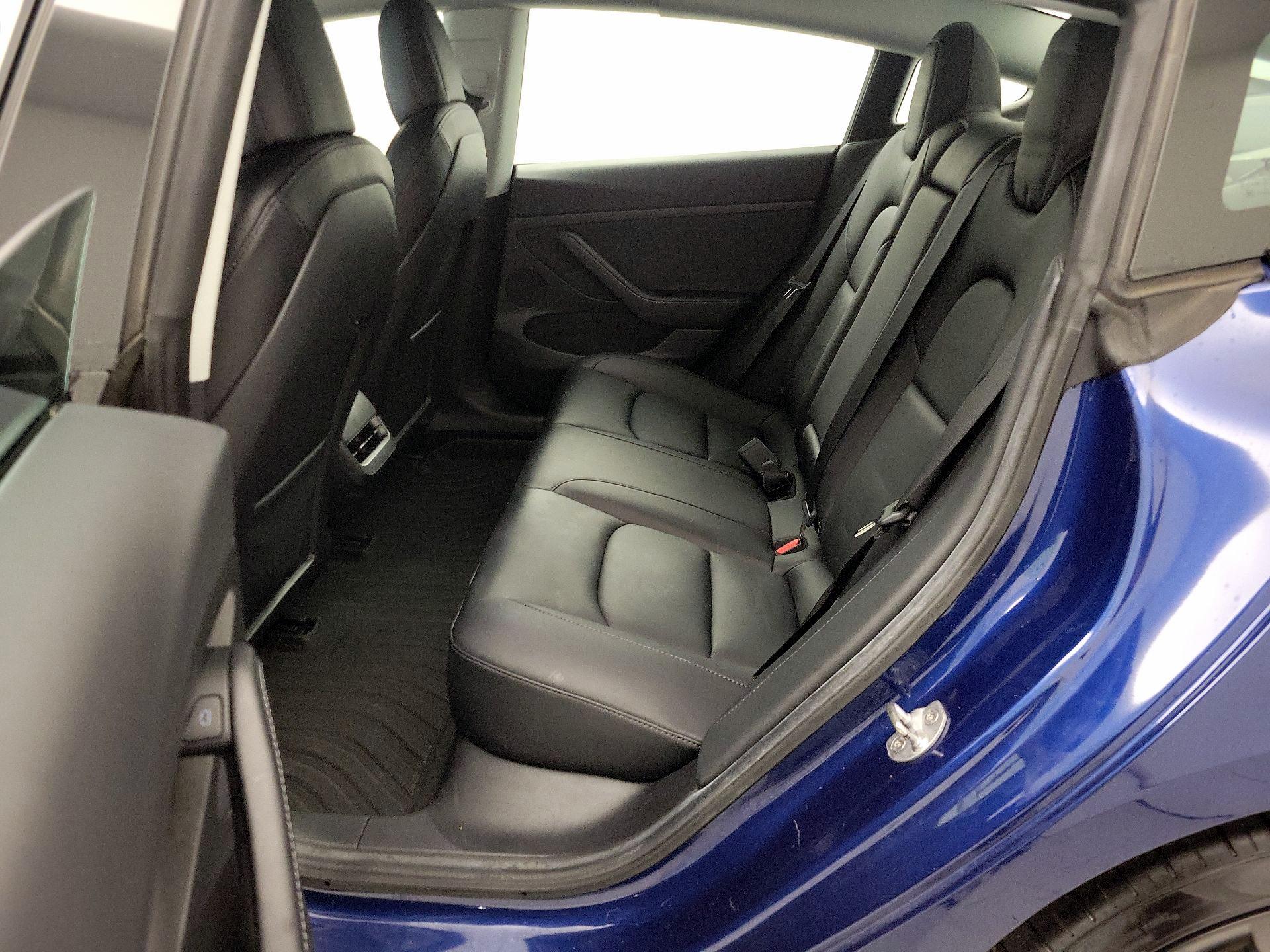 Thumbnail: 2022 Tesla Model 3 - 19