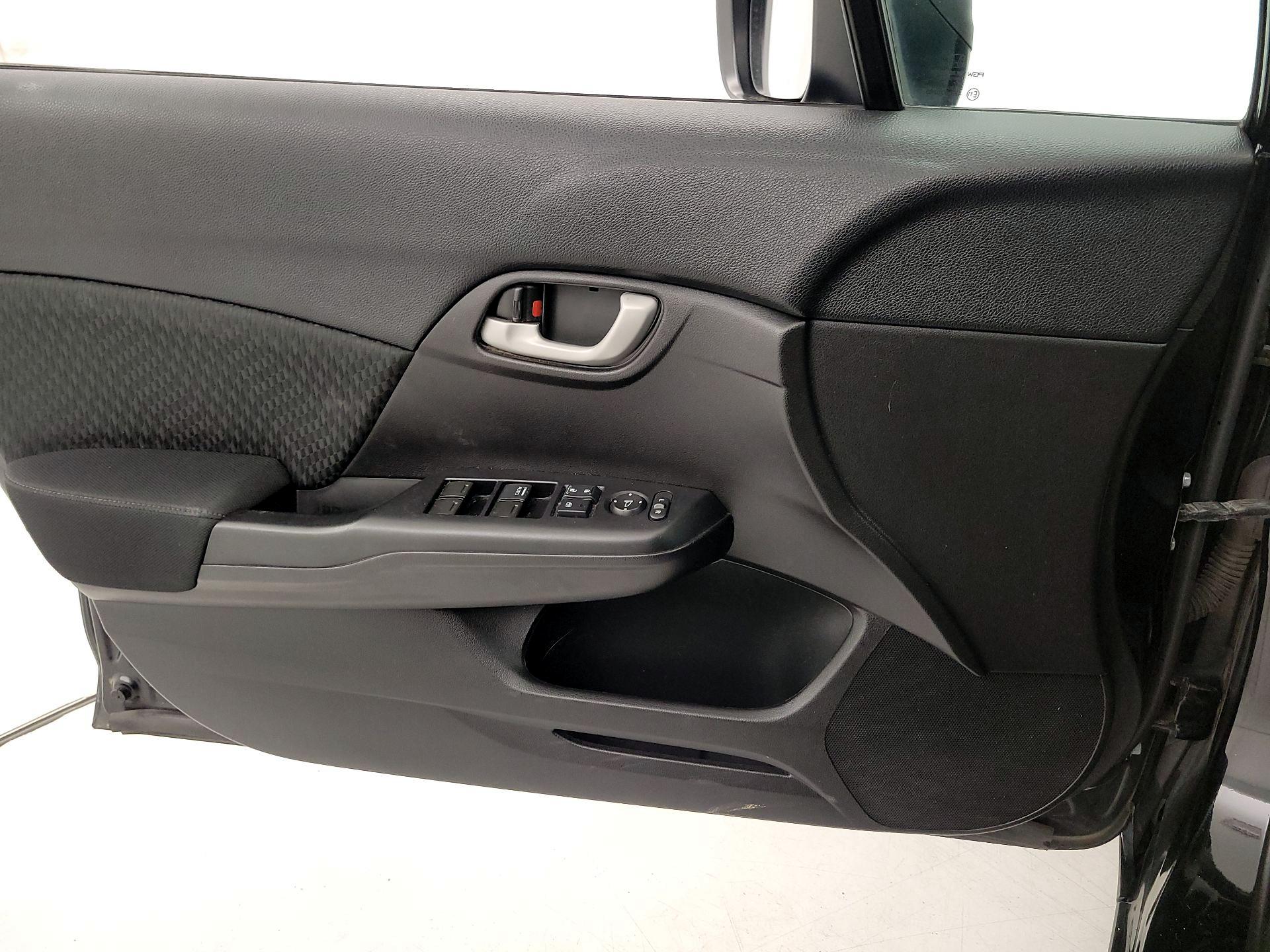 Thumbnail: 2015 Honda Civic - 12