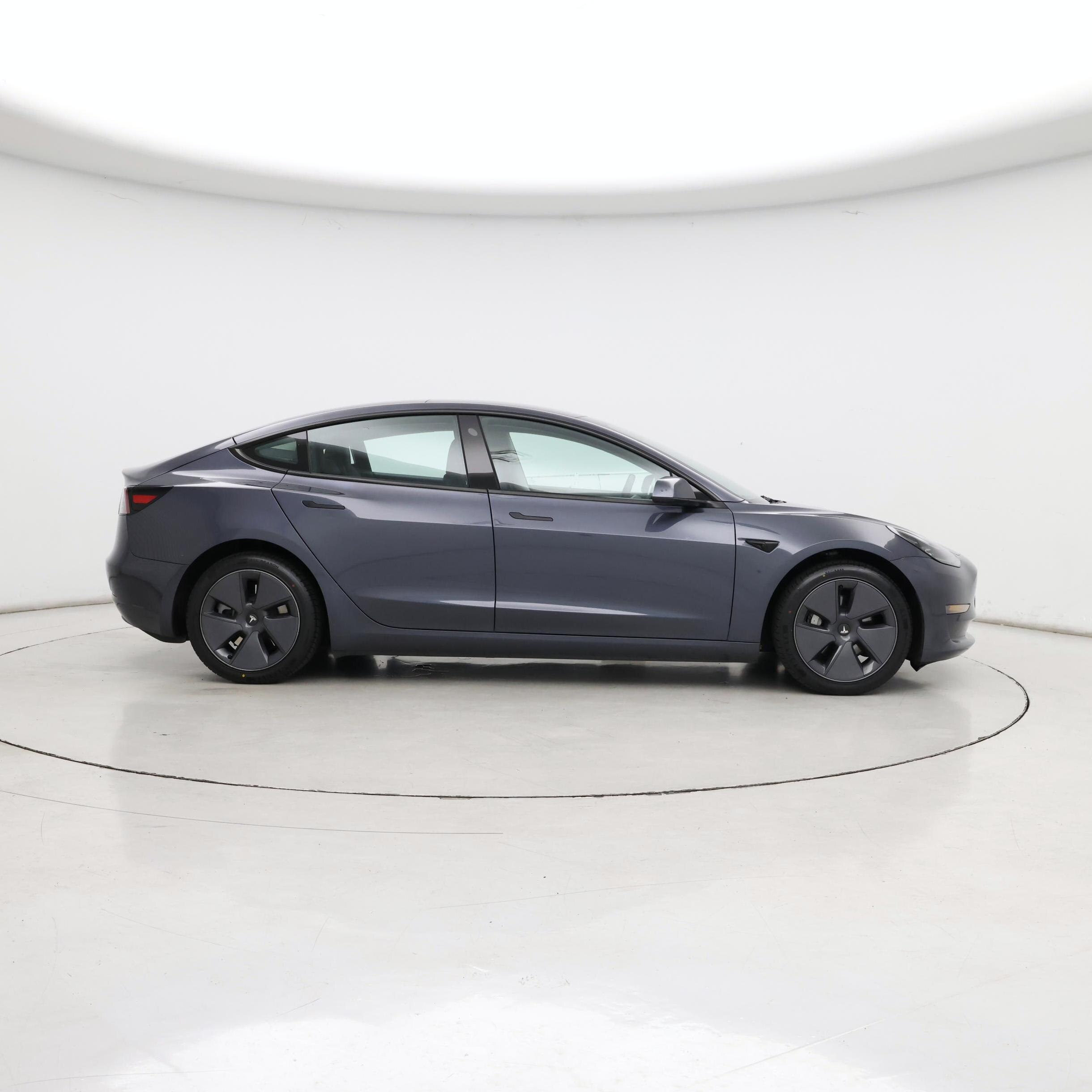 Thumbnail: 2023 Tesla Model 3 - 7