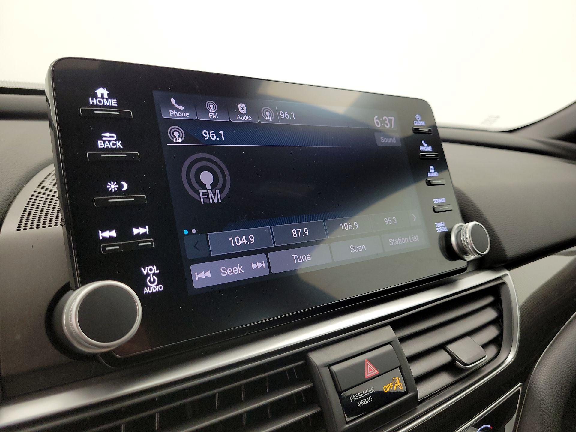 Thumbnail: 2018 Honda Accord - 15