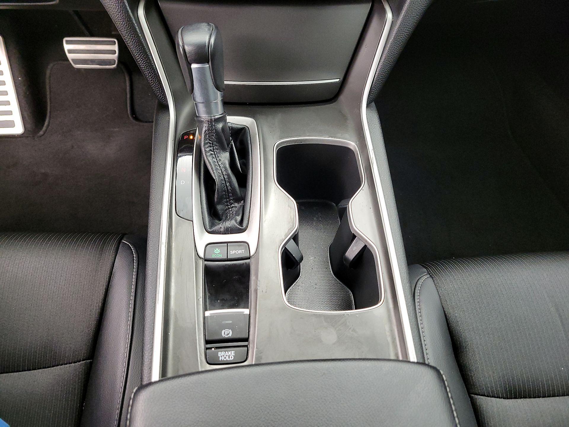 Thumbnail: 2018 Honda Accord - 17