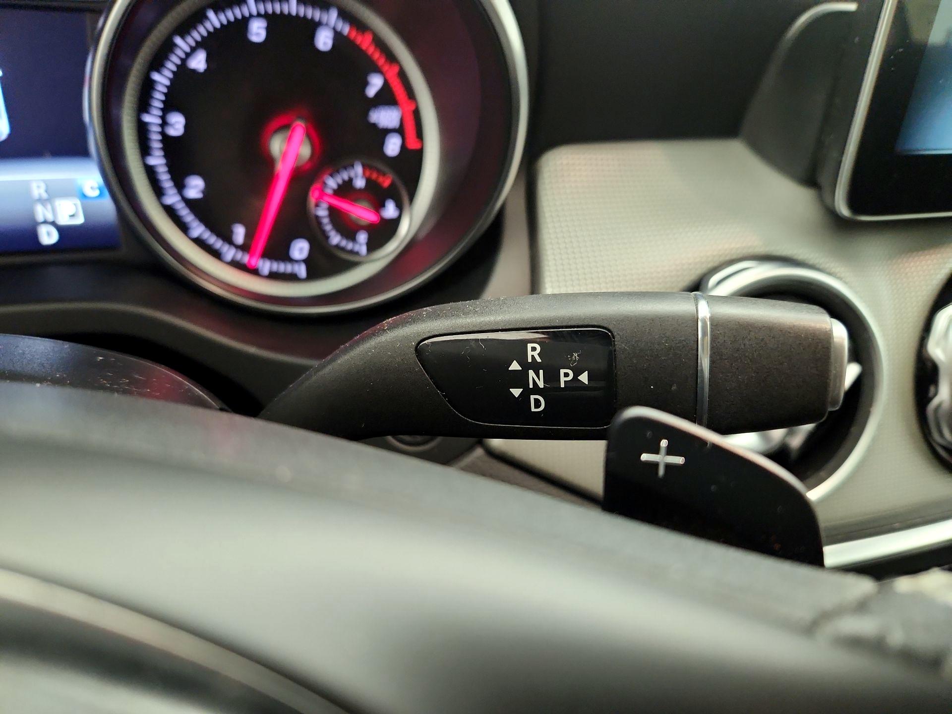 Thumbnail: 2018 Mercedes-Benz GLA - 17