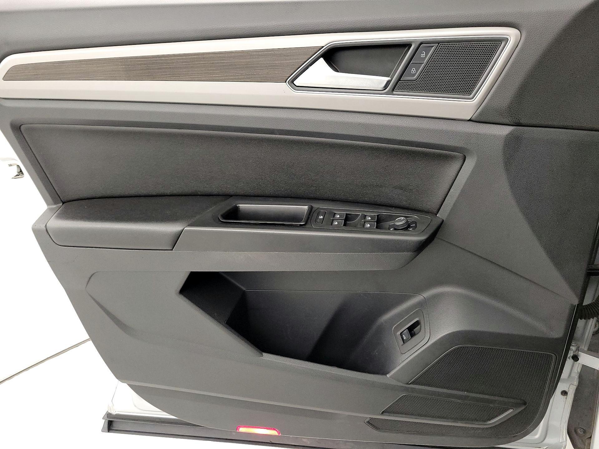 Thumbnail: 2018 Volkswagen Atlas - 12