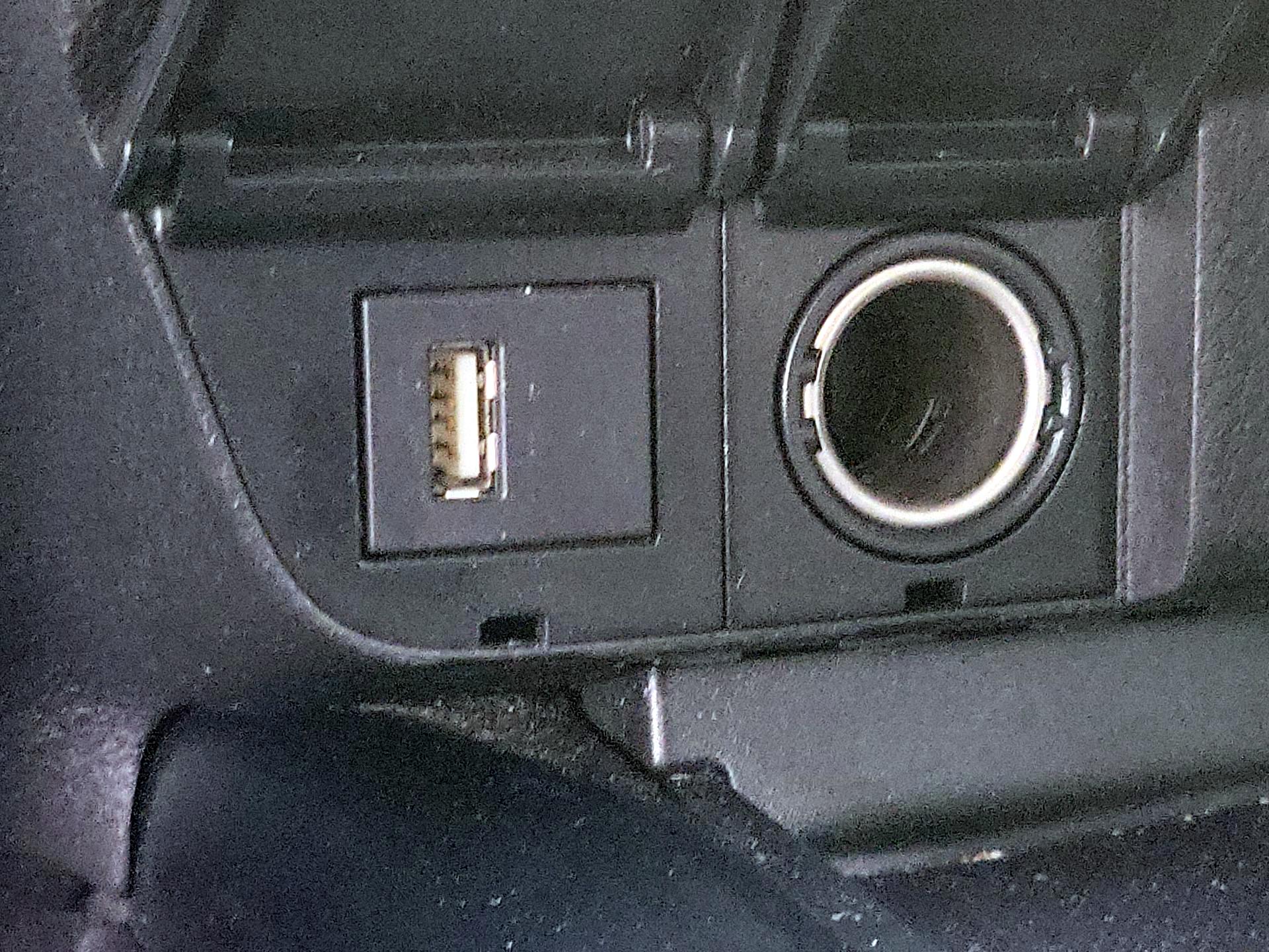 Thumbnail: 2020 Toyota Camry - 18