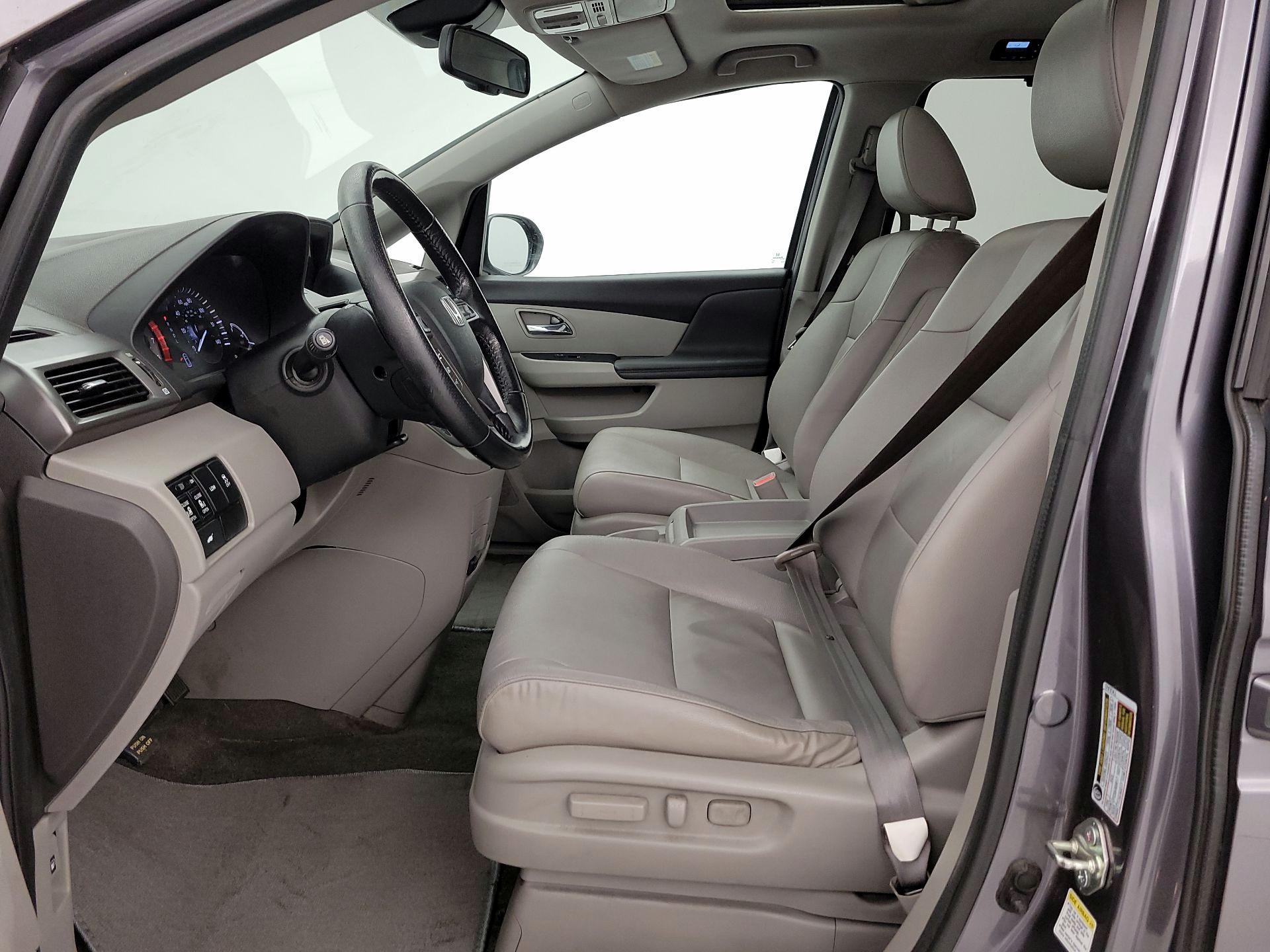 Thumbnail: 2015 Honda Odyssey - 11