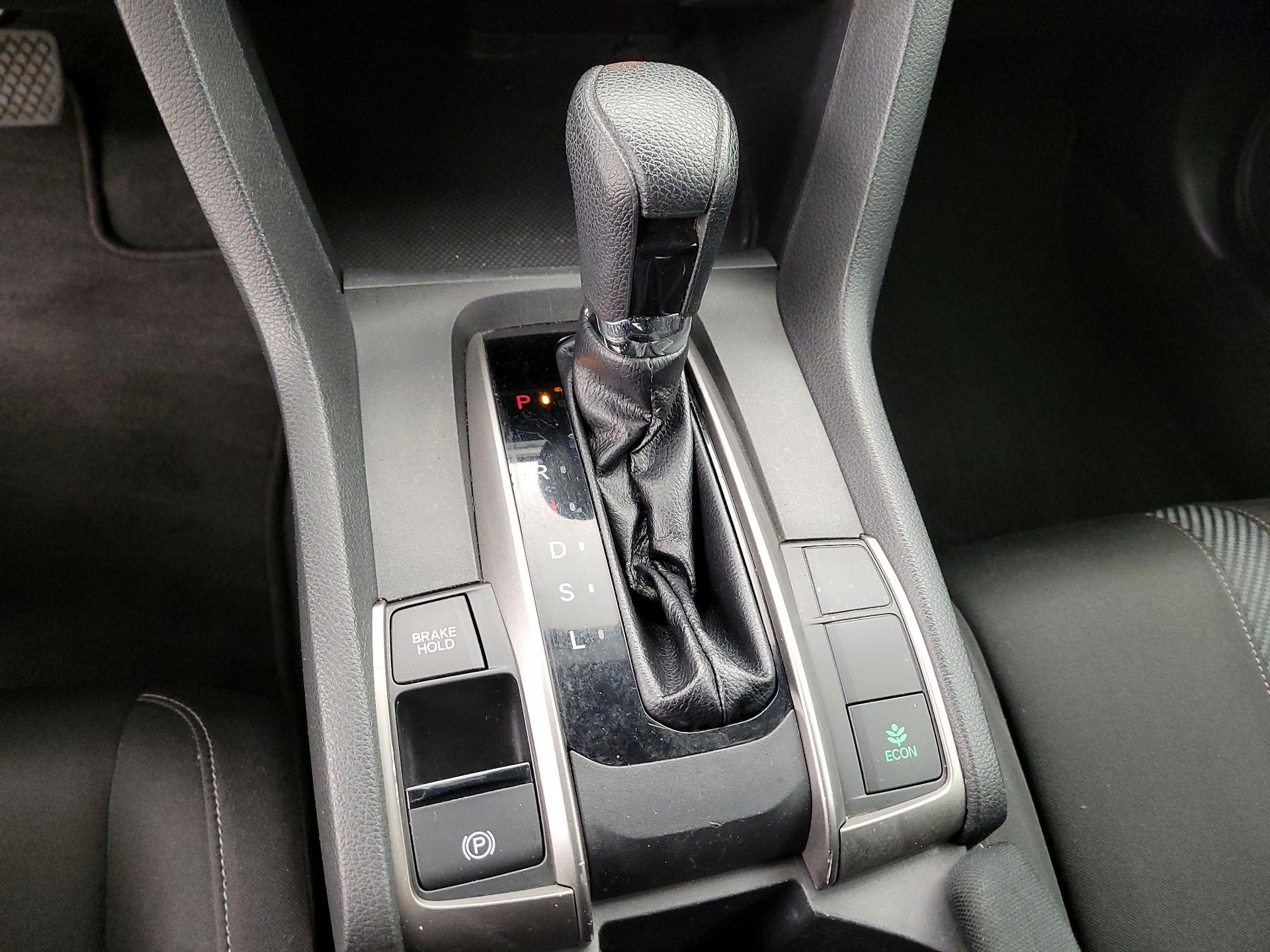 Thumbnail: 2018 Honda Civic - 17