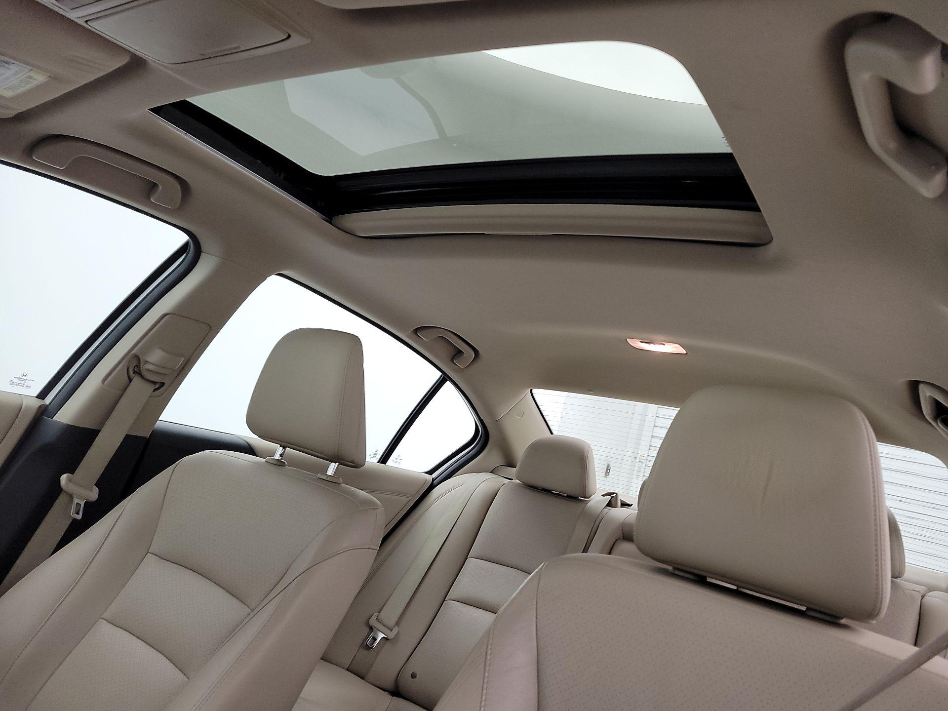 Thumbnail: 2016 Honda Accord - 19