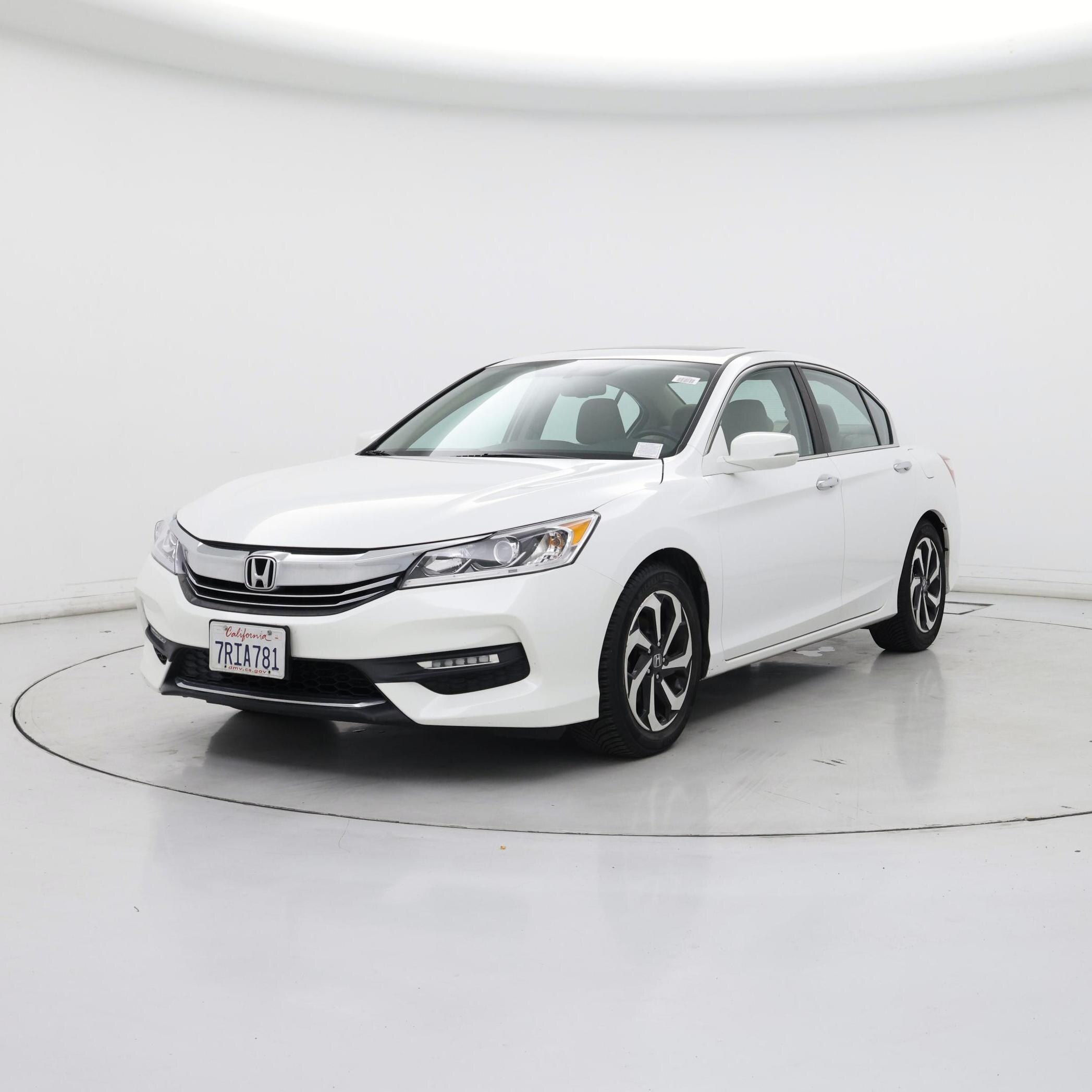 Thumbnail: 2016 Honda Accord - 4