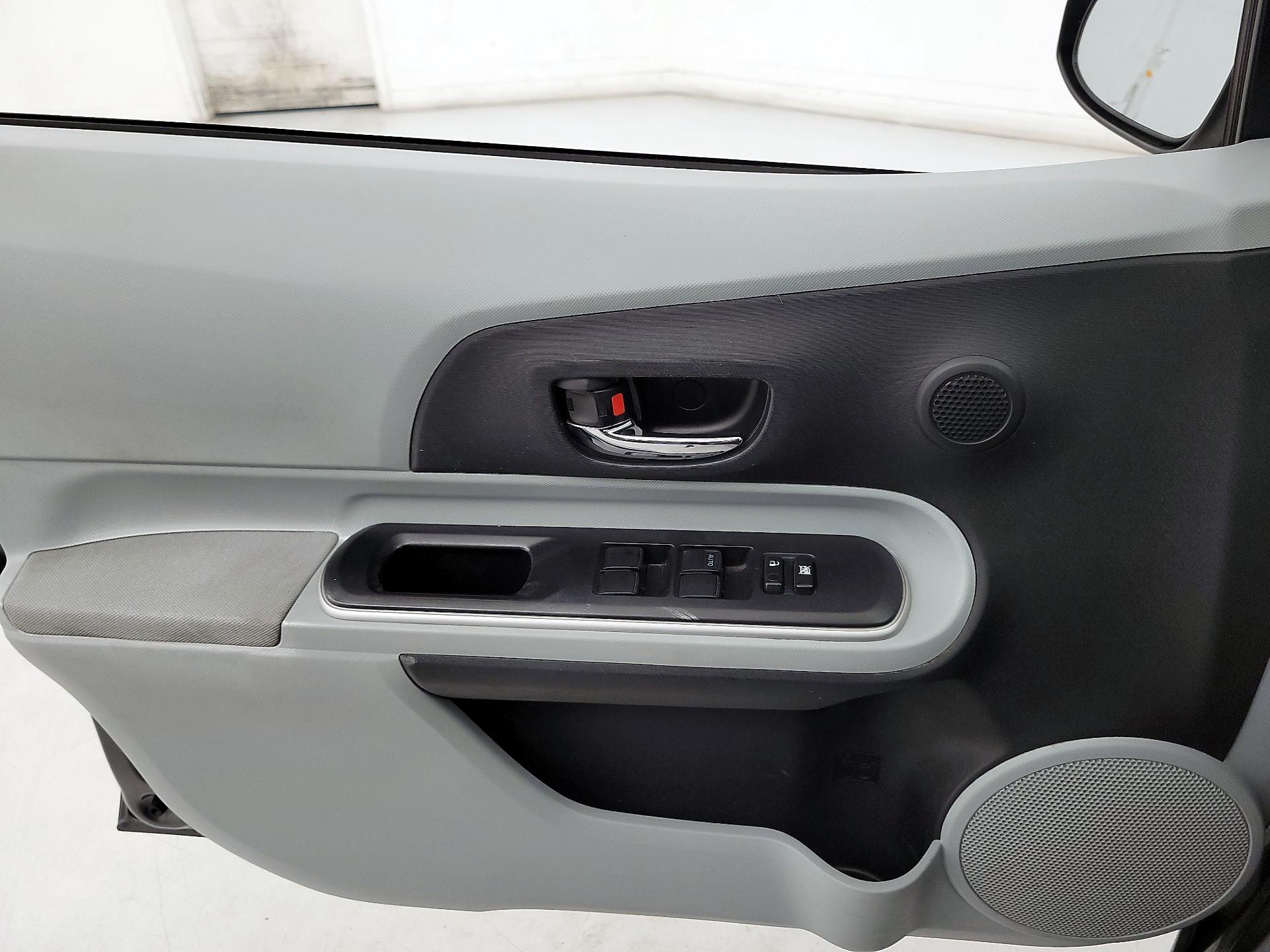 Thumbnail: 2014 Toyota Prius - 12