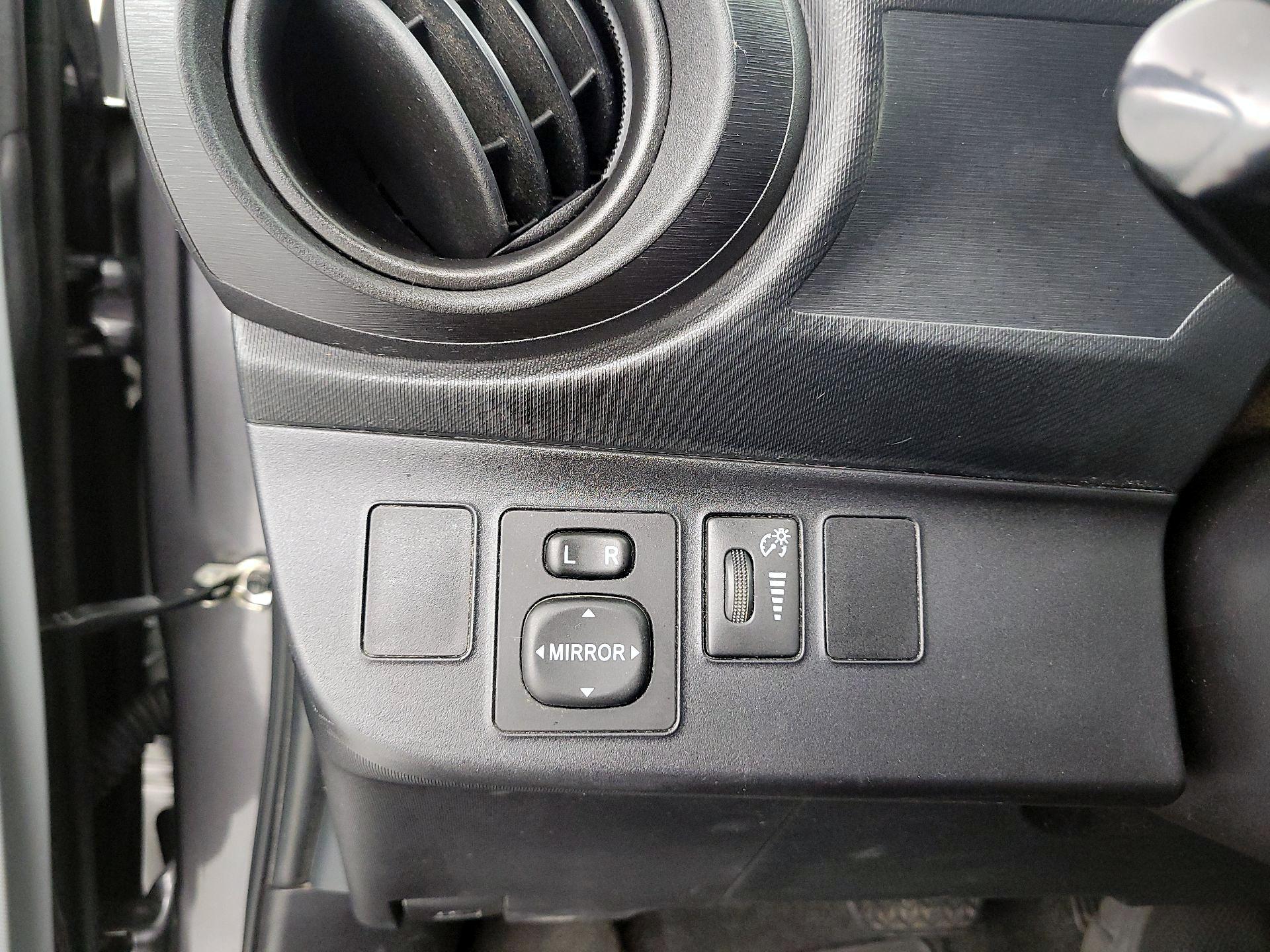 Thumbnail: 2014 Toyota Prius - 13