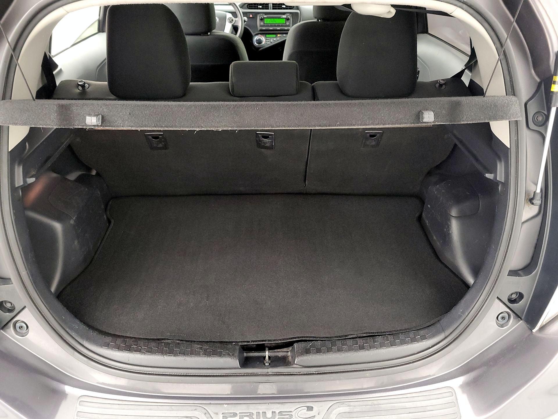 Thumbnail: 2014 Toyota Prius - 19