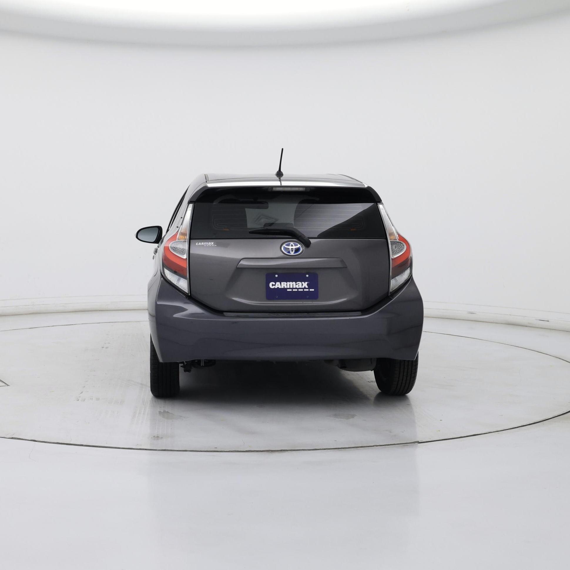 Thumbnail: 2014 Toyota Prius - 6