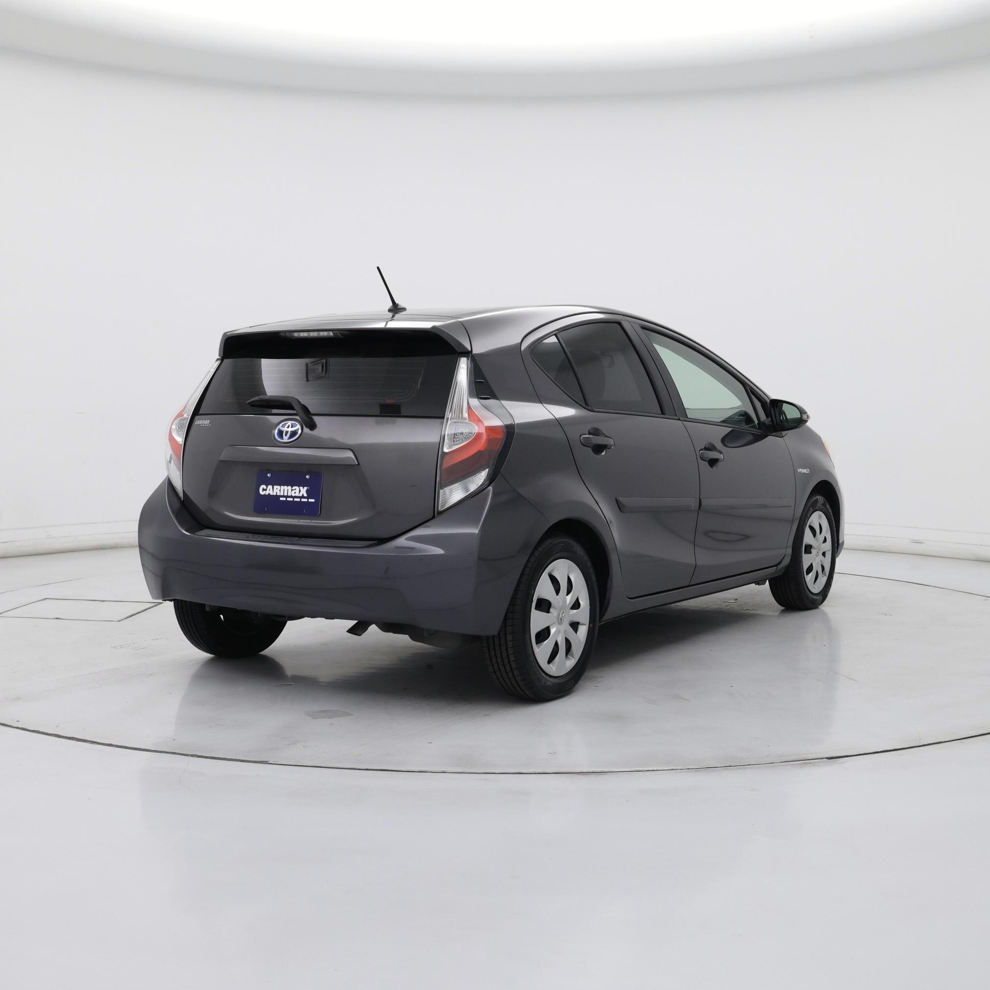 Thumbnail: 2014 Toyota Prius - 8