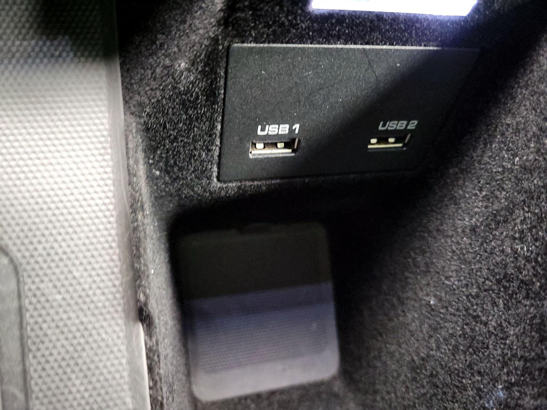 Thumbnail: 2019 Porsche Cayenne - 19