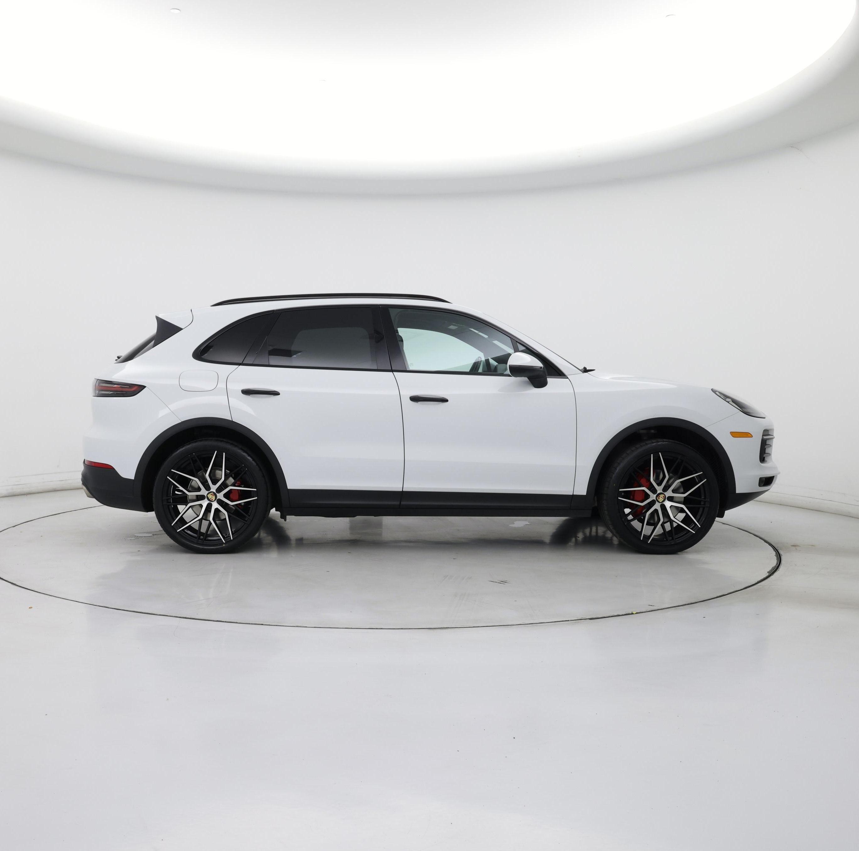 Thumbnail: 2019 Porsche Cayenne - 7