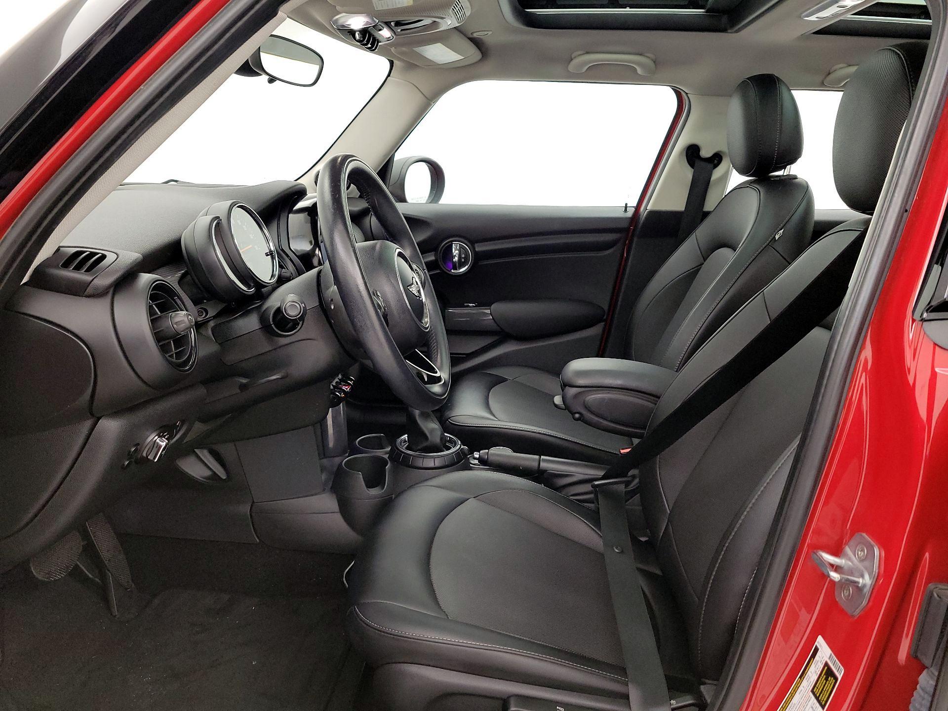 Thumbnail: 2015 MINI Cooper Hardtop - 11