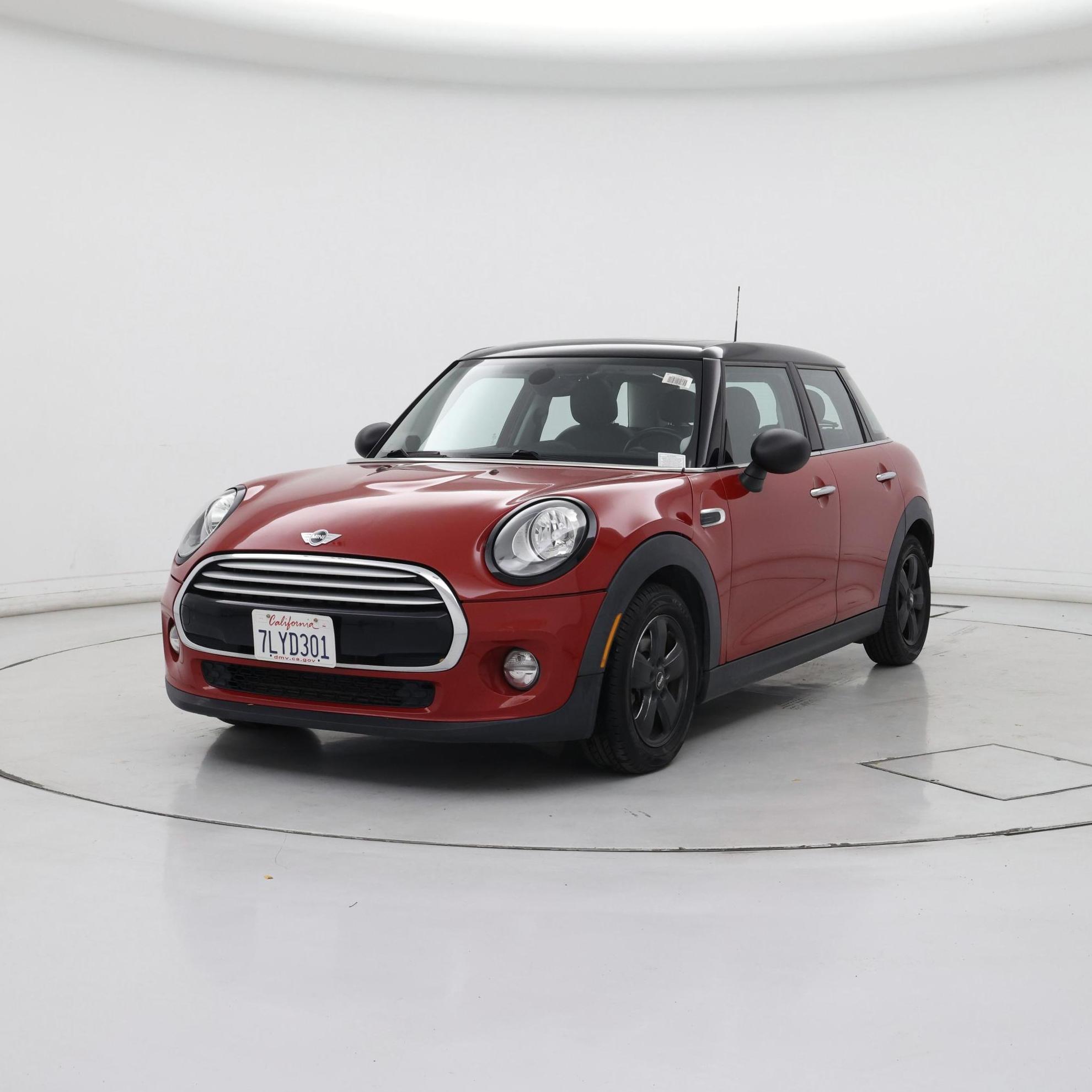 Thumbnail: 2015 MINI Cooper Hardtop - 4