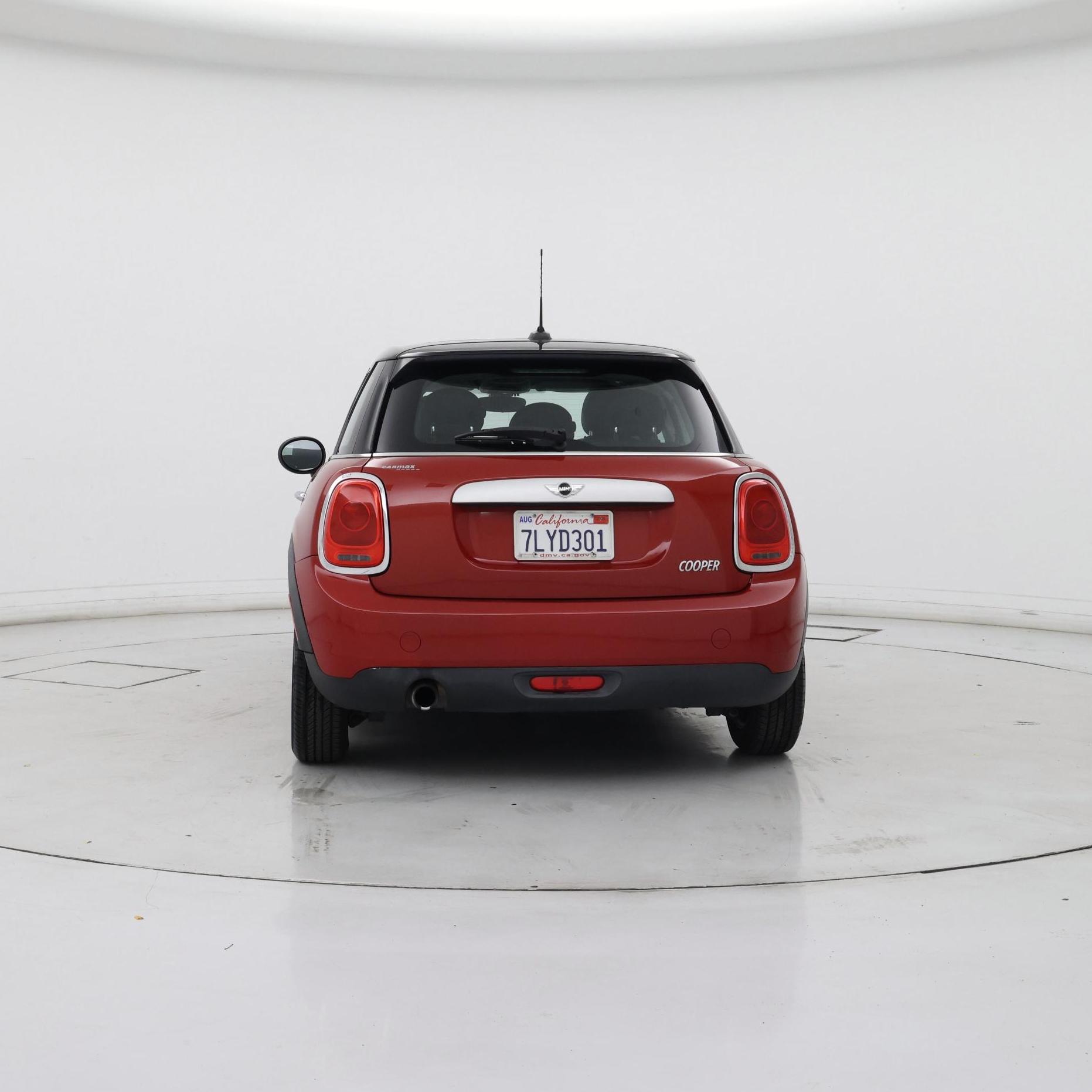 Thumbnail: 2015 MINI Cooper Hardtop - 6