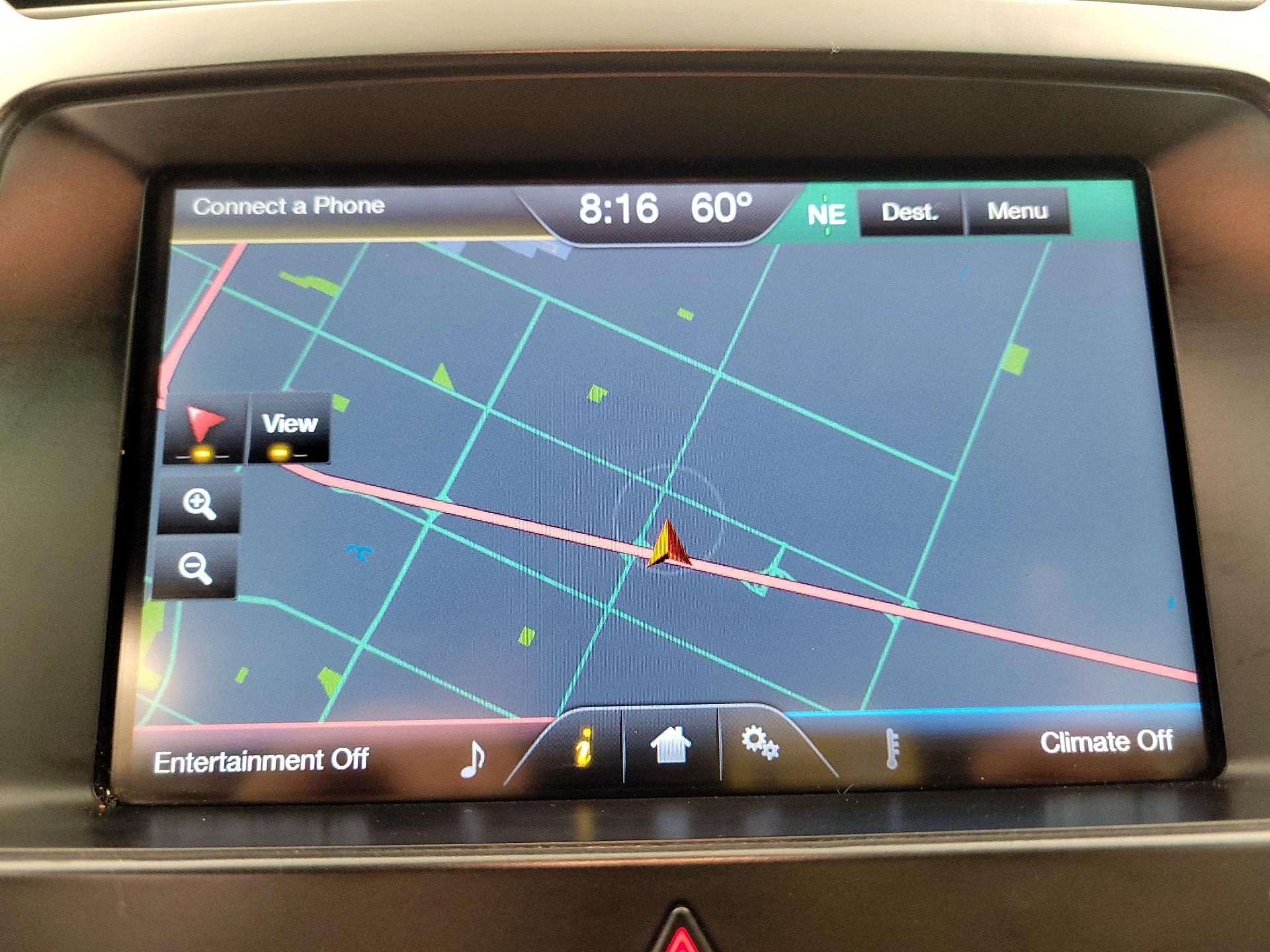 Thumbnail: 2015 Ford Explorer - 14