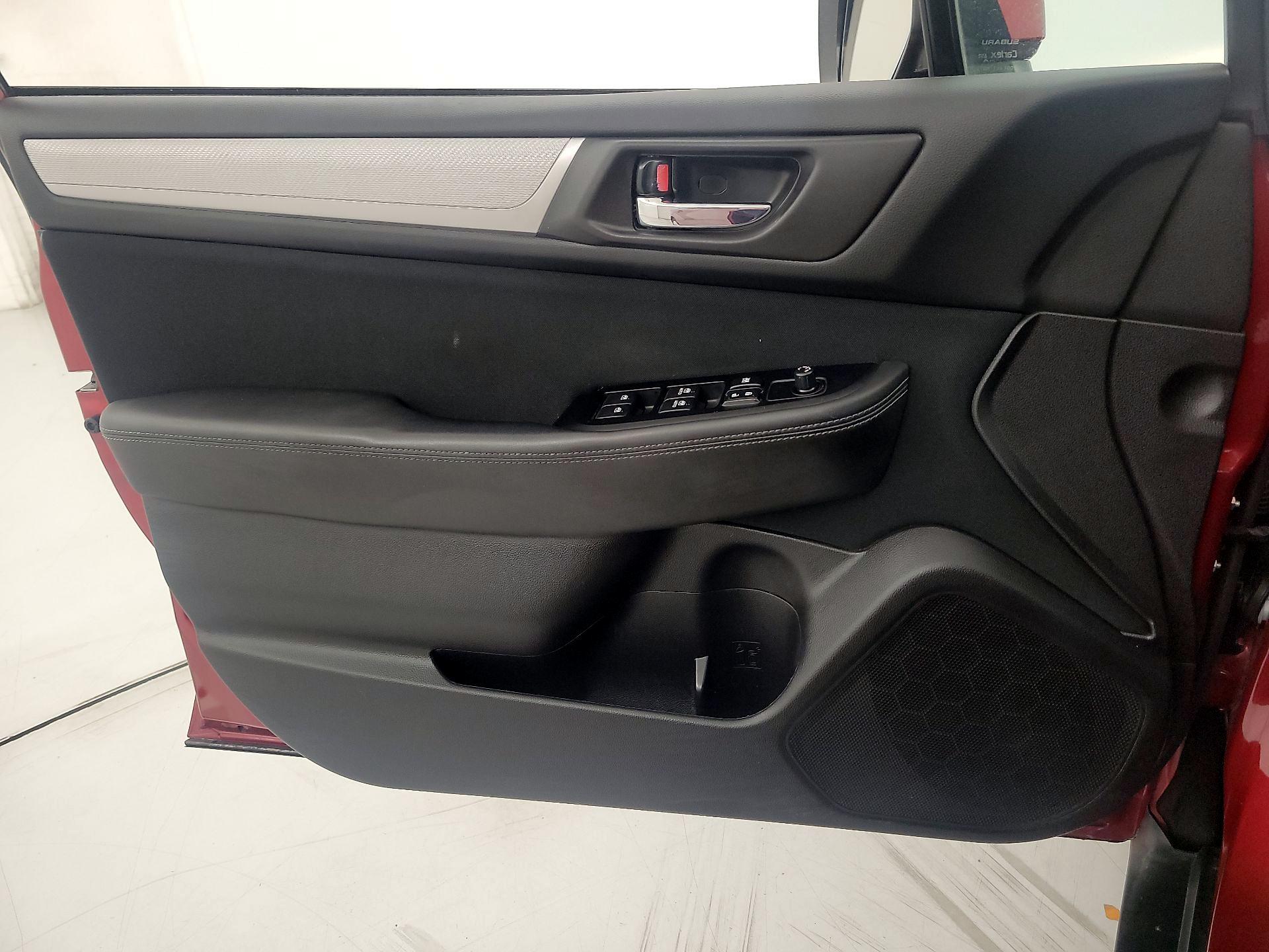 Thumbnail: 2016 Subaru Outback - 12