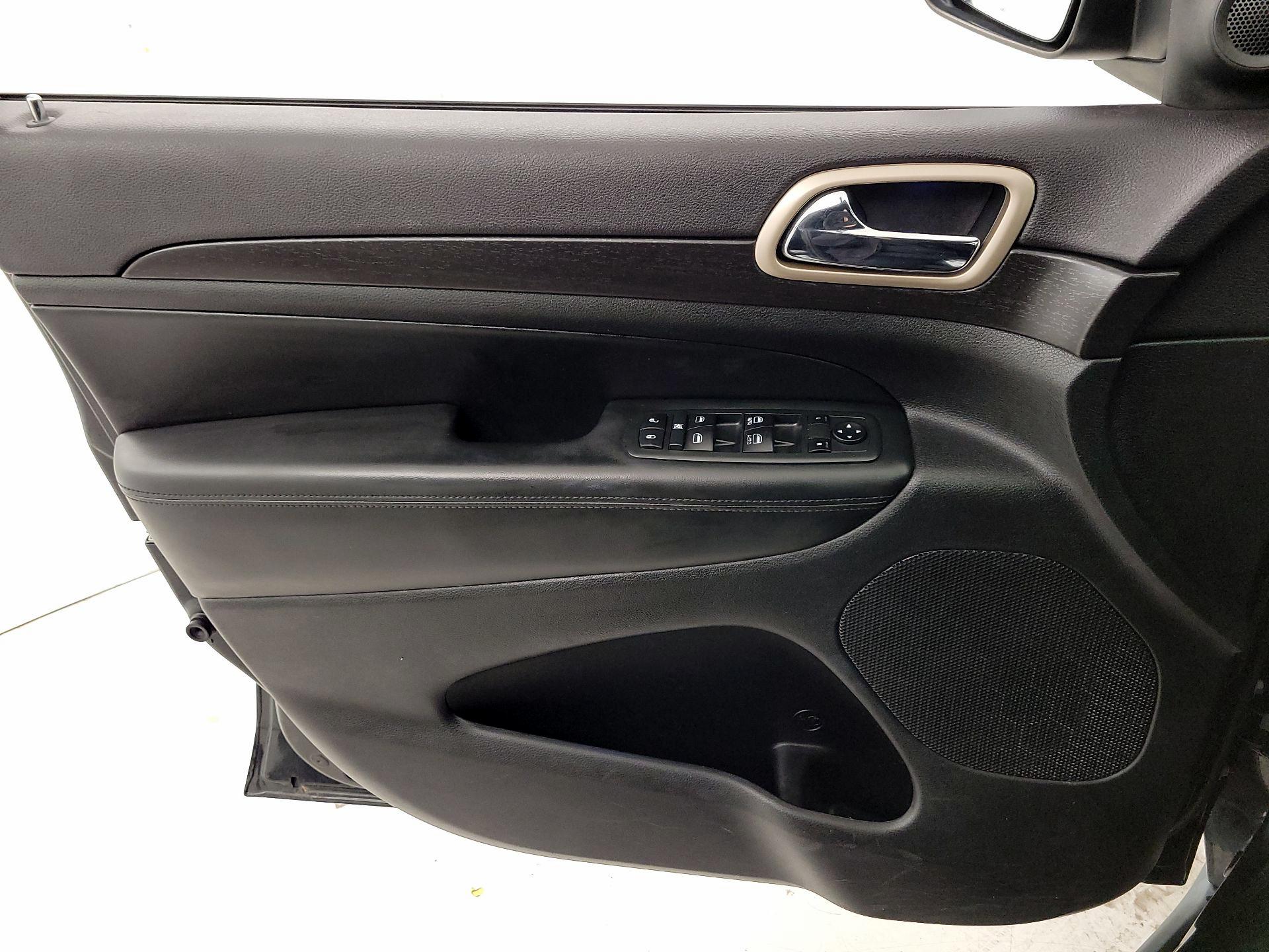 Thumbnail: 2014 Jeep Grand Cherokee - 12