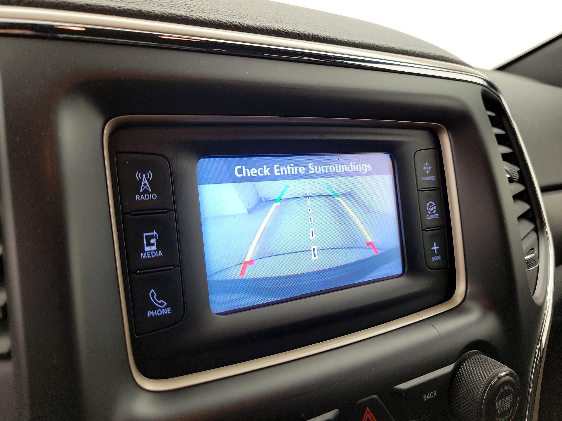 Thumbnail: 2014 Jeep Grand Cherokee - 14