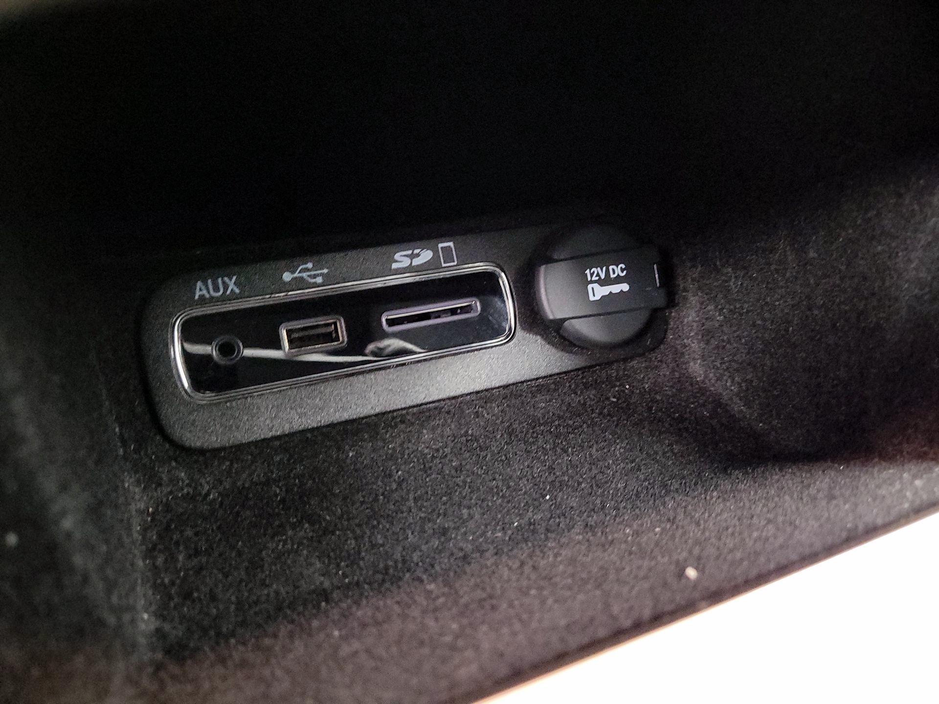 Thumbnail: 2014 Jeep Grand Cherokee - 18