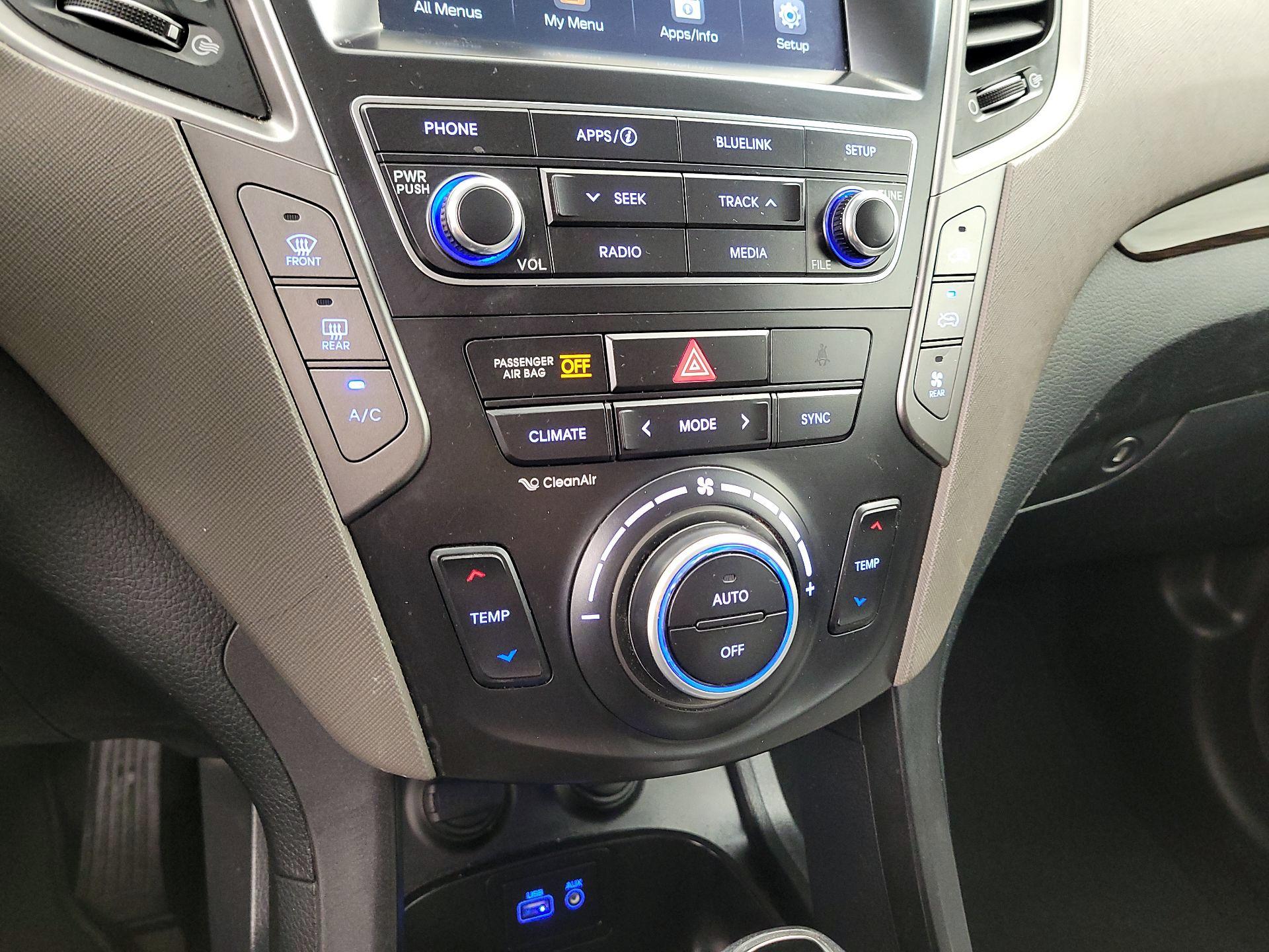 Thumbnail: 2018 Hyundai Santa Fe - 16