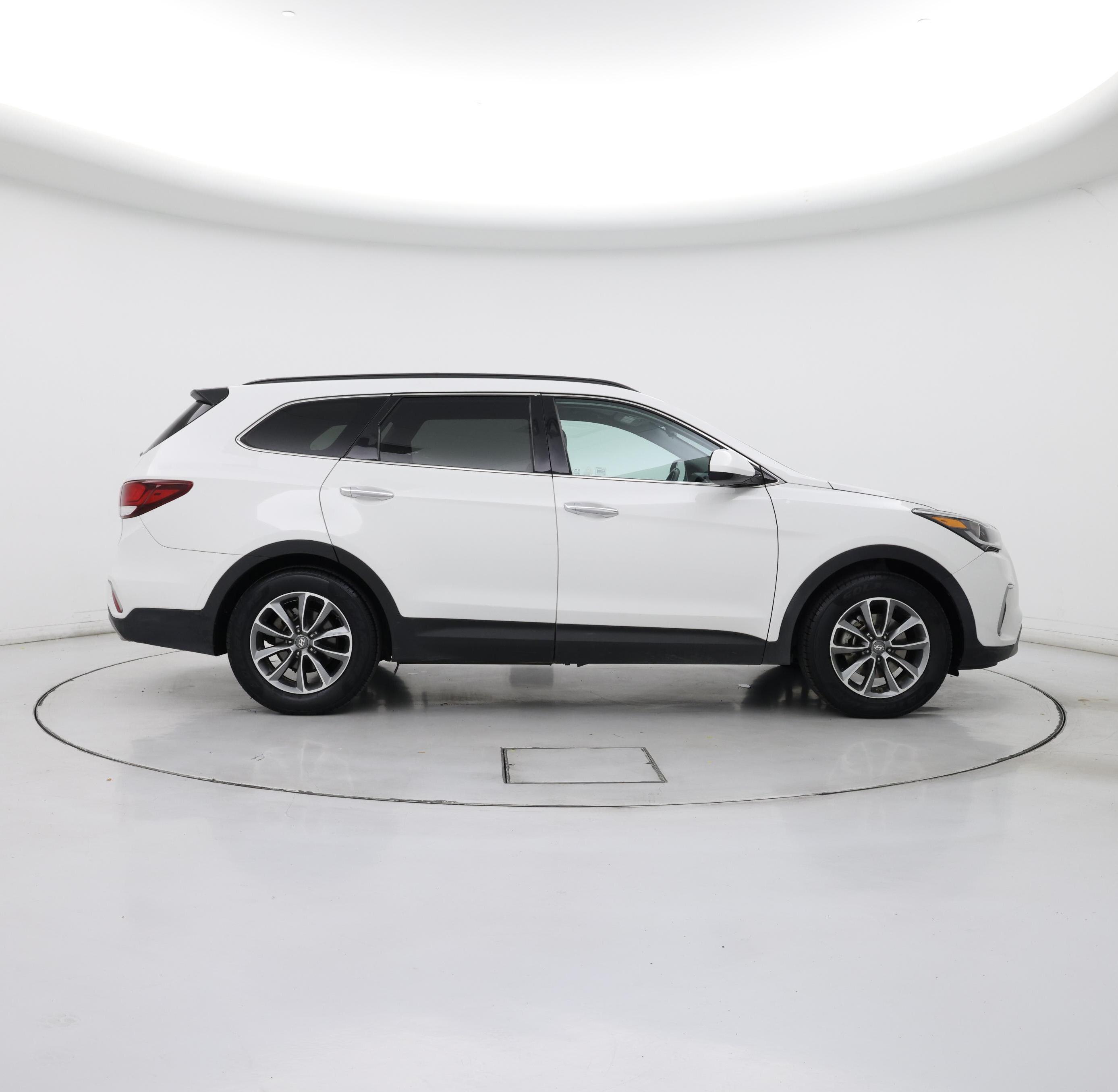 Thumbnail: 2018 Hyundai Santa Fe - 7