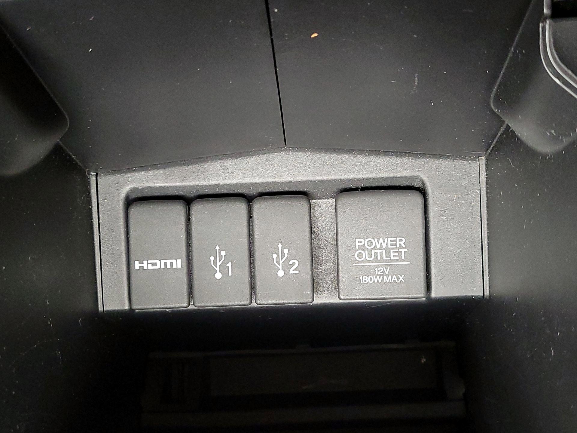 Thumbnail: 2015 Honda CR-V - 17