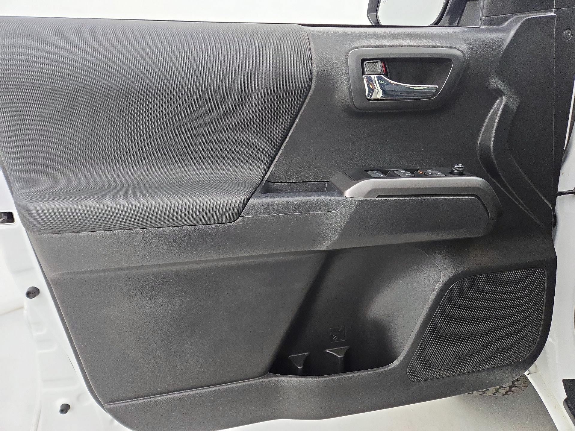 Thumbnail: 2023 Toyota Tacoma - 12