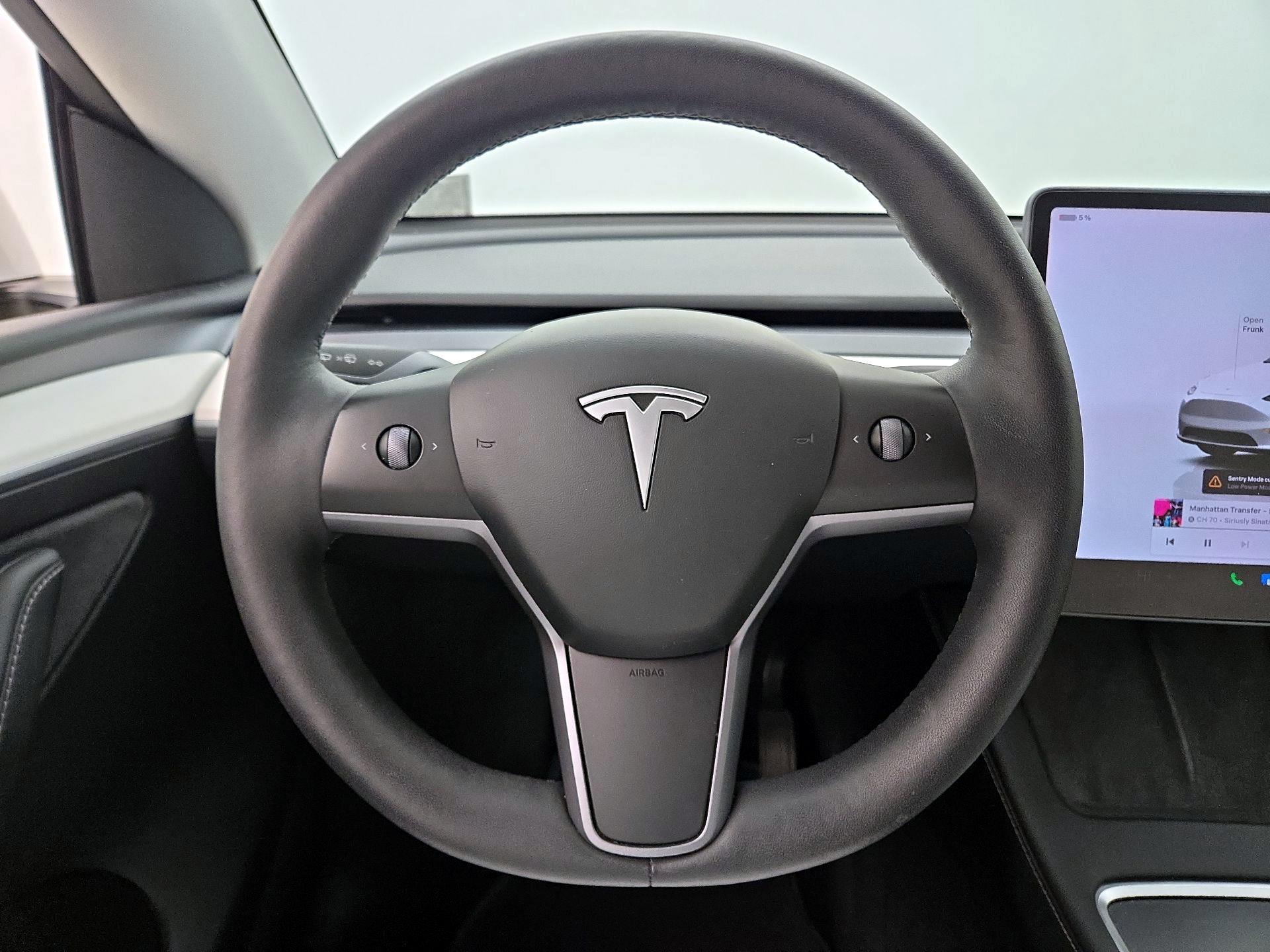 Thumbnail: 2023 Tesla Model Y - 10