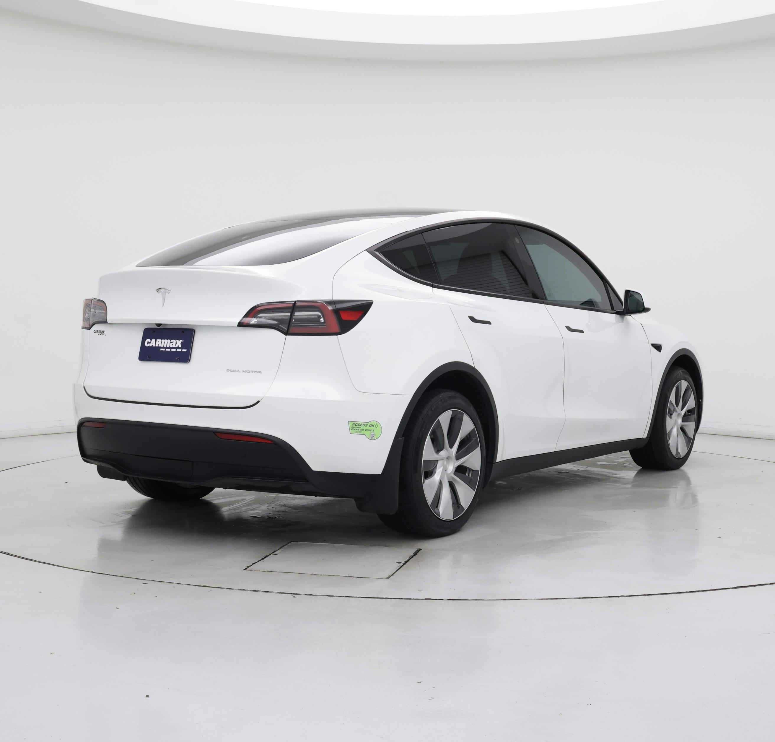 Thumbnail: 2023 Tesla Model Y - 8