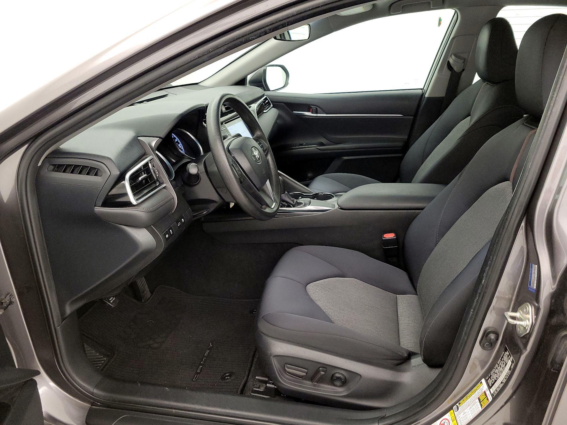 Thumbnail: 2018 Toyota Camry - 11