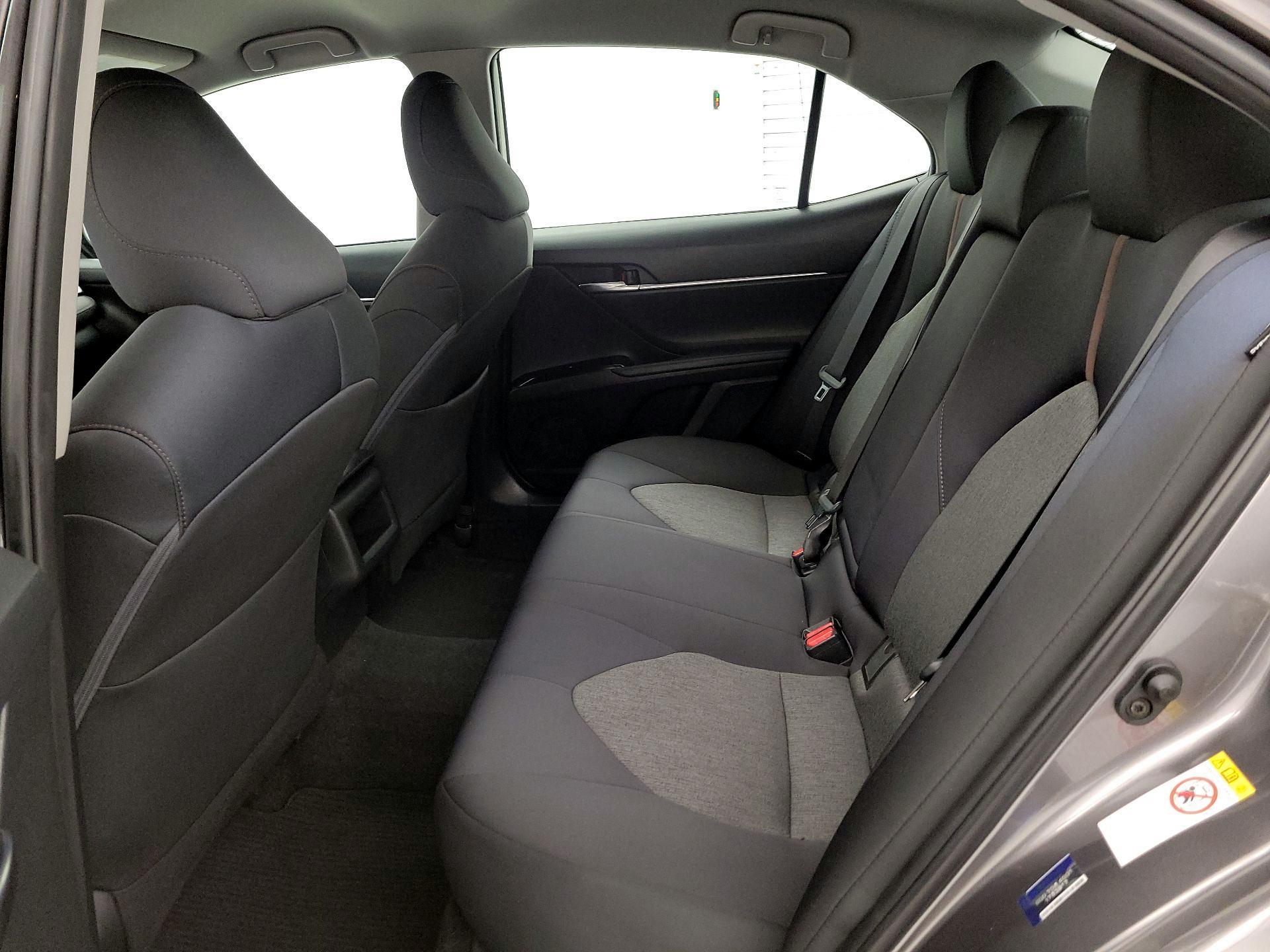 Thumbnail: 2018 Toyota Camry - 19