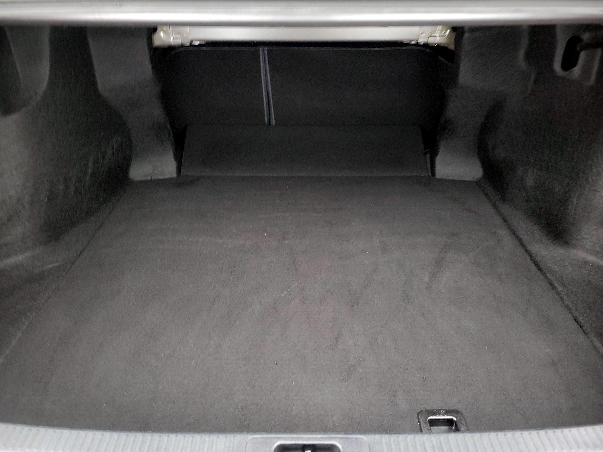 Thumbnail: 2018 Toyota Camry - 20