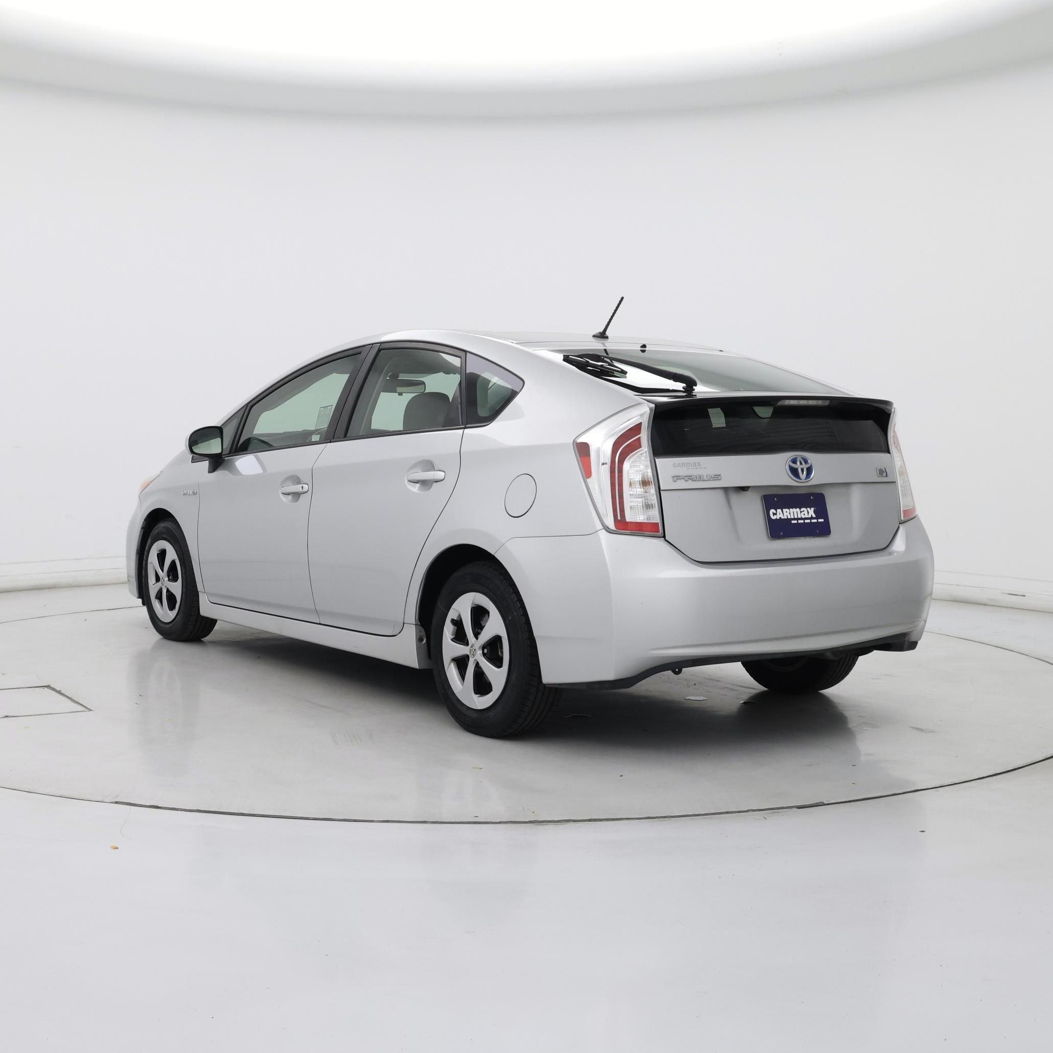 Thumbnail: 2015 Toyota Prius - 2