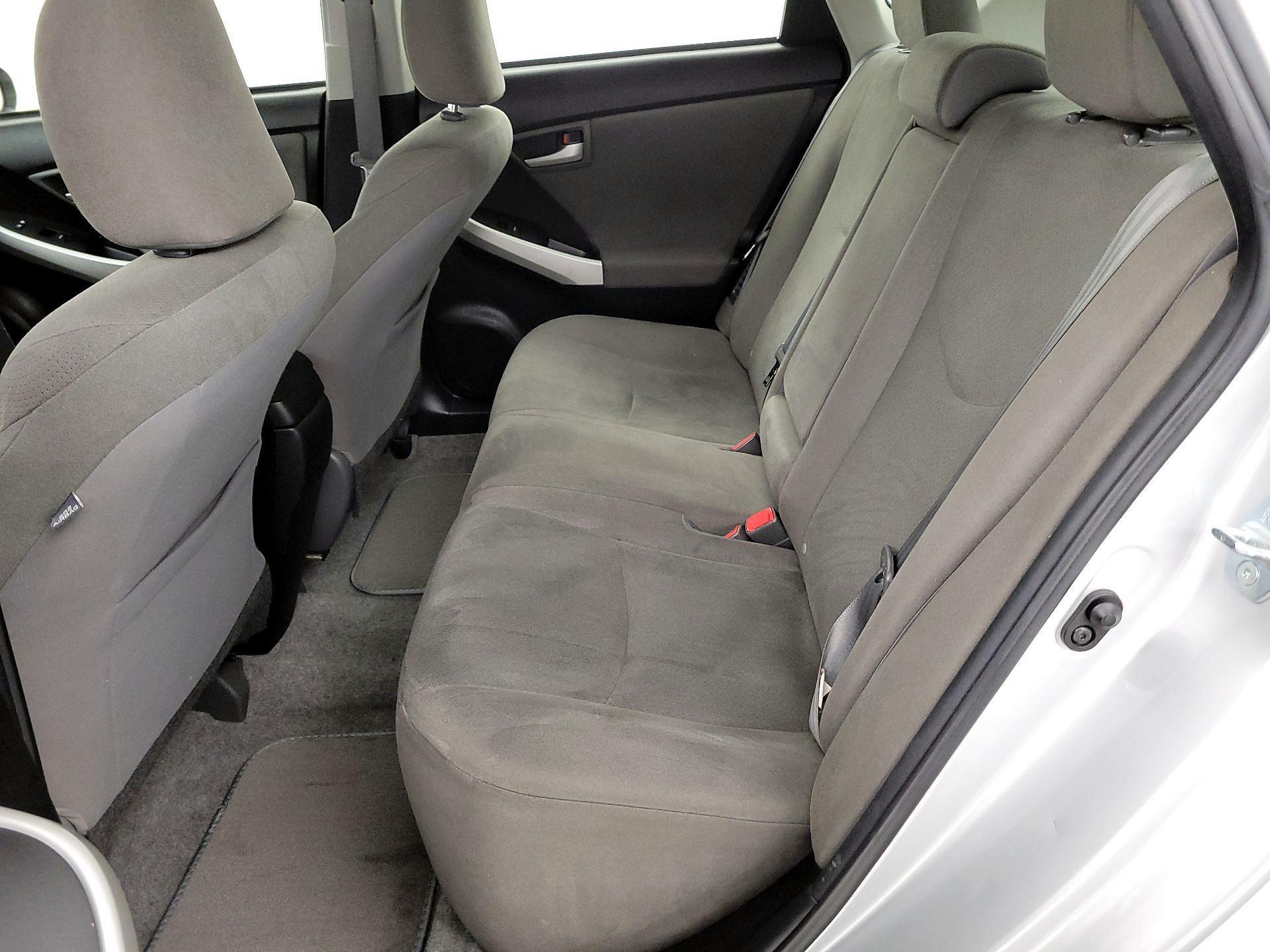 Thumbnail: 2015 Toyota Prius - 19