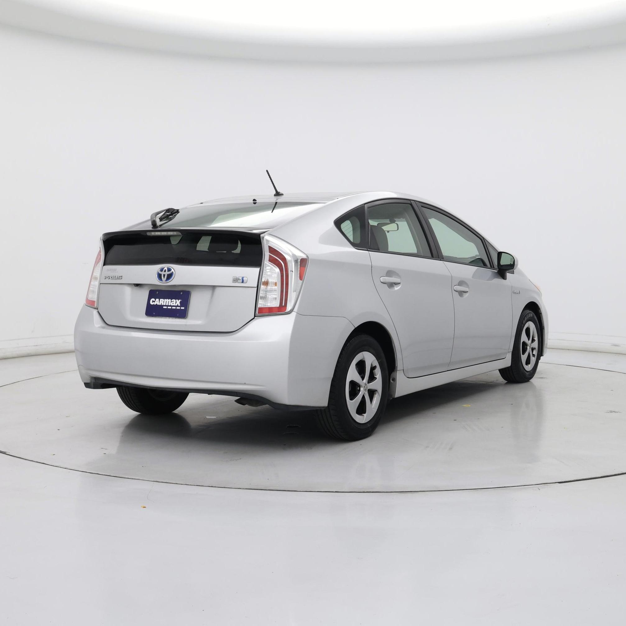 Thumbnail: 2015 Toyota Prius - 8