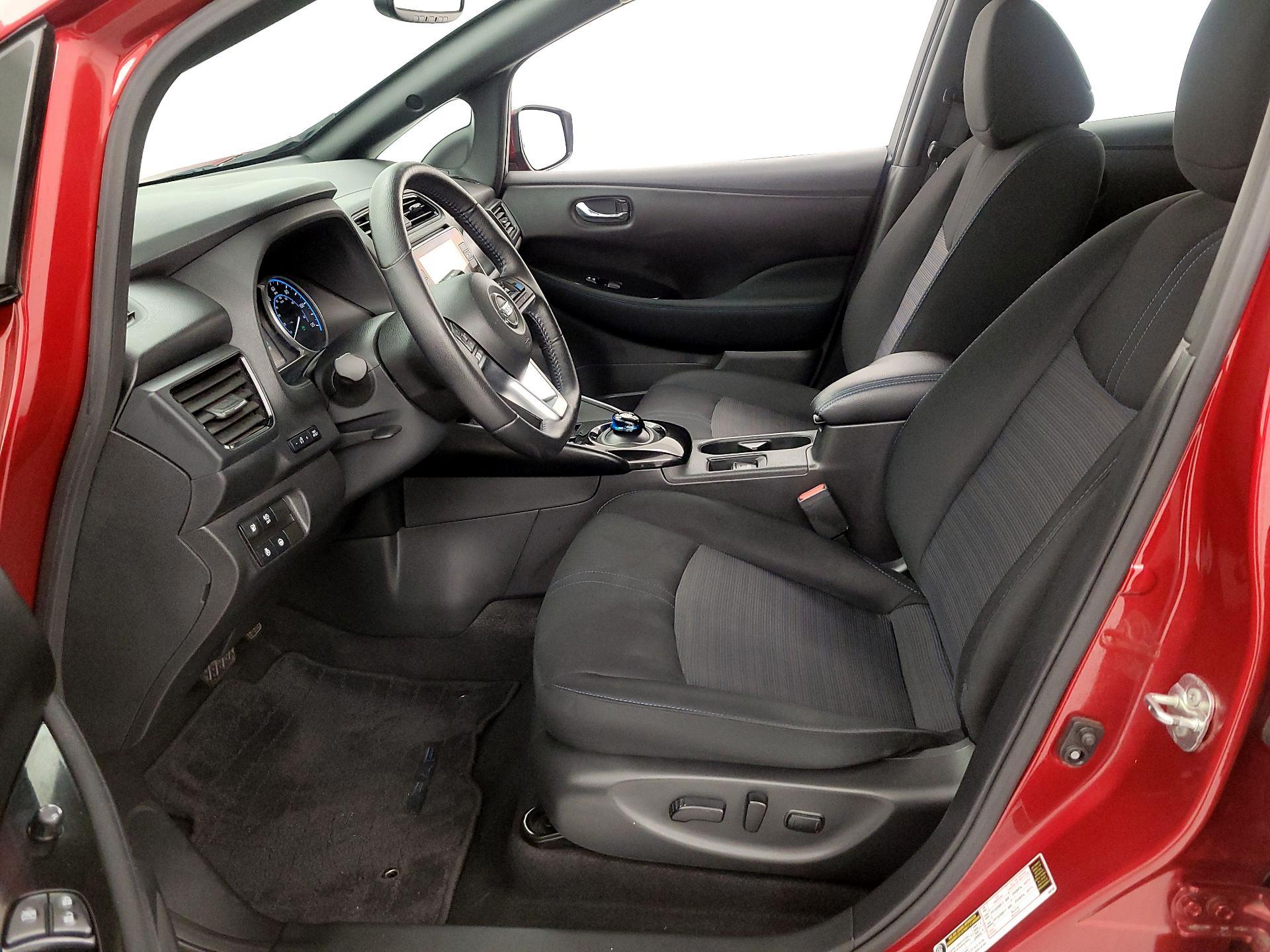 Thumbnail: 2022 Nissan Leaf - 11