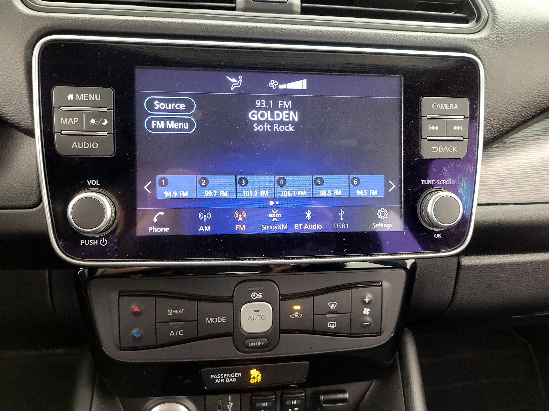 Thumbnail: 2022 Nissan Leaf - 16