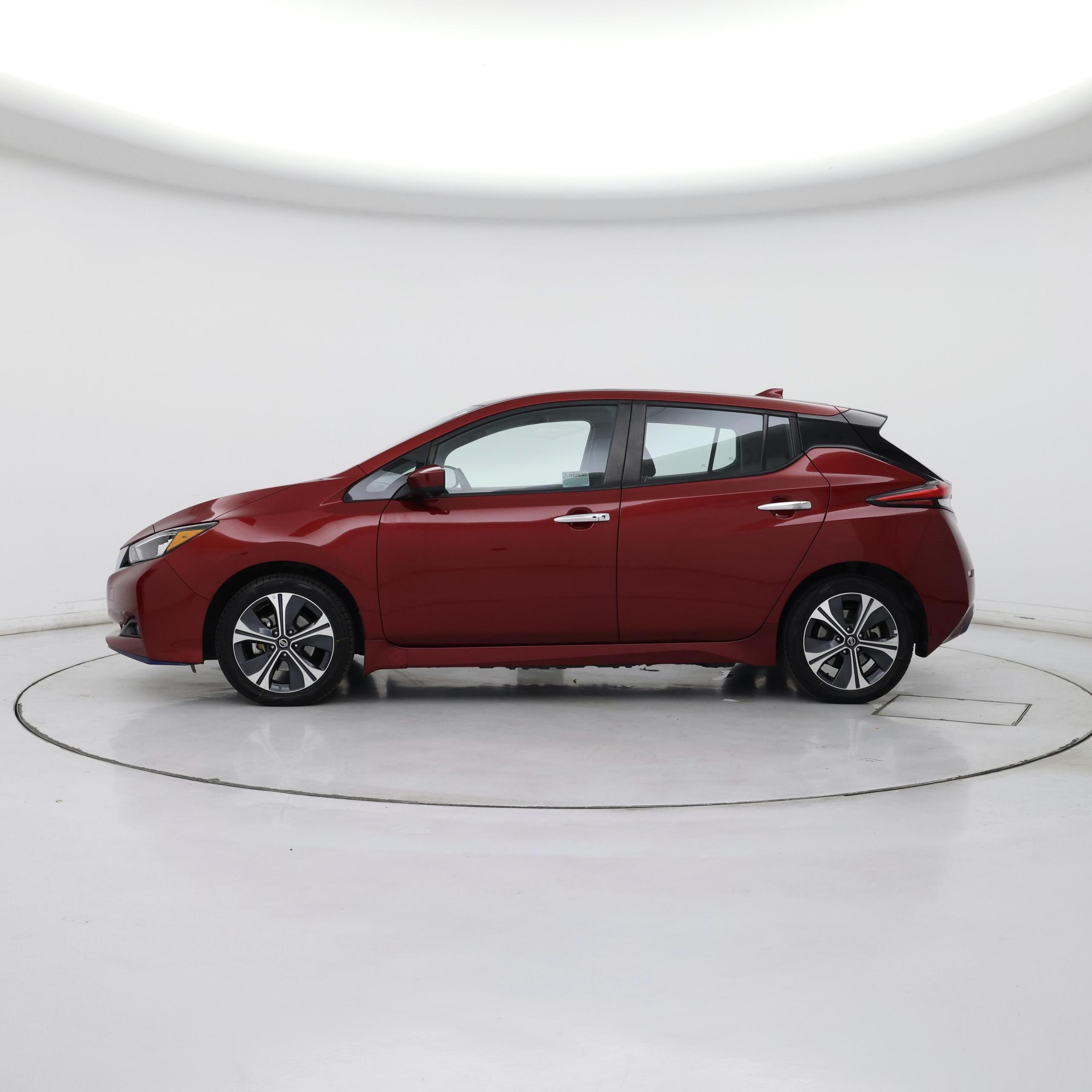 Thumbnail: 2022 Nissan Leaf - 3