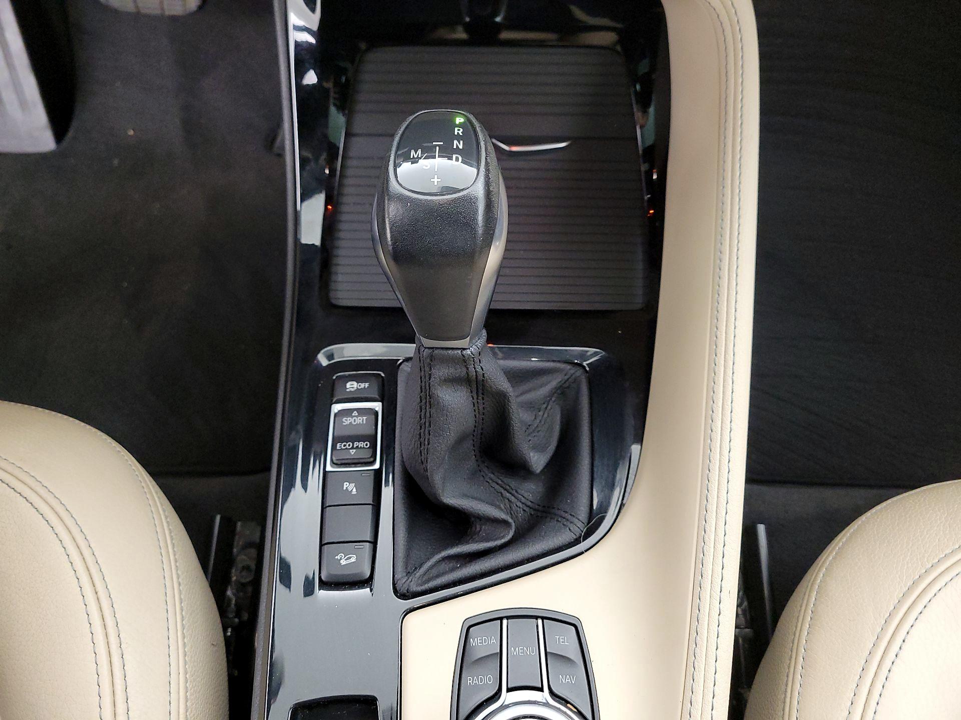 Thumbnail: 2016 BMW X1 - 18