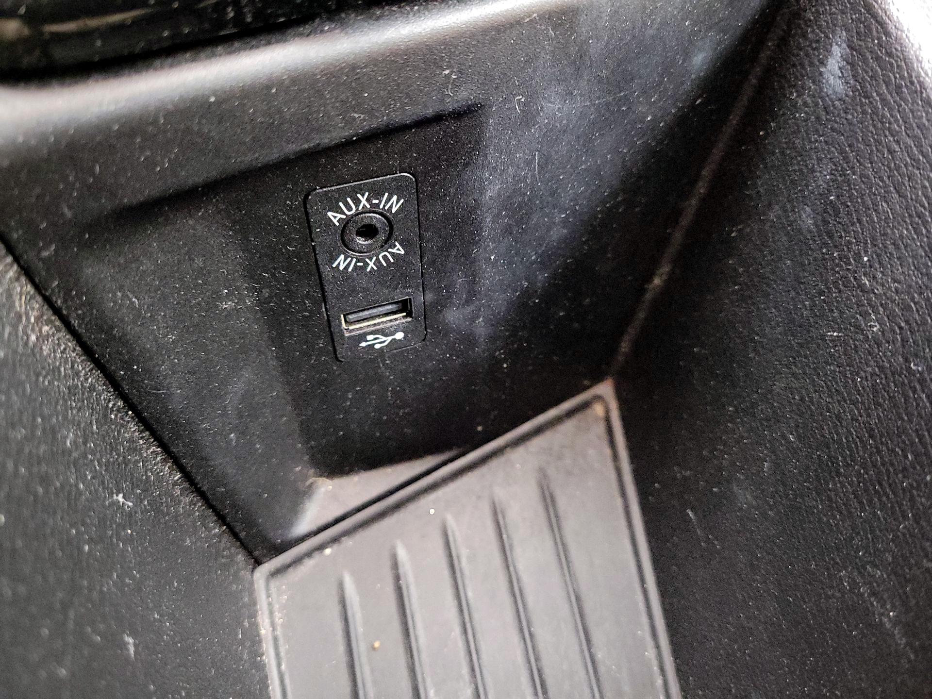 Thumbnail: 2016 BMW X1 - 19