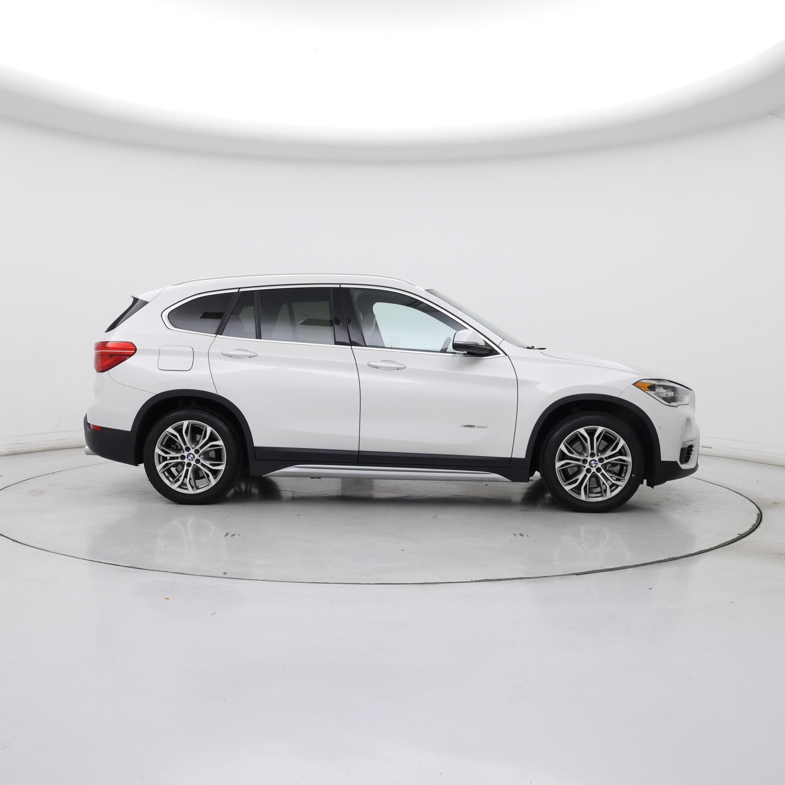 Thumbnail: 2016 BMW X1 - 7