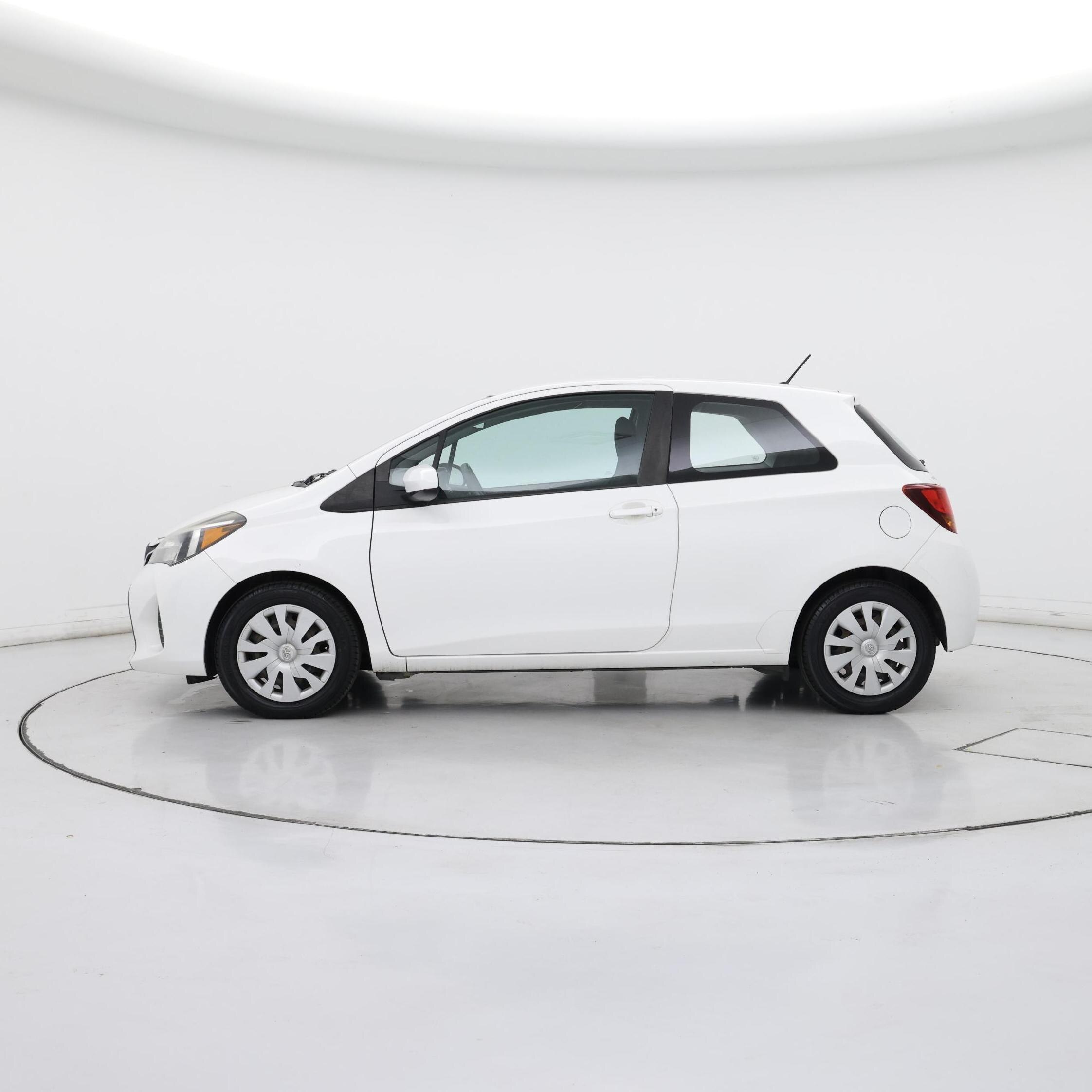 Thumbnail: 2015 Toyota Yaris - 3