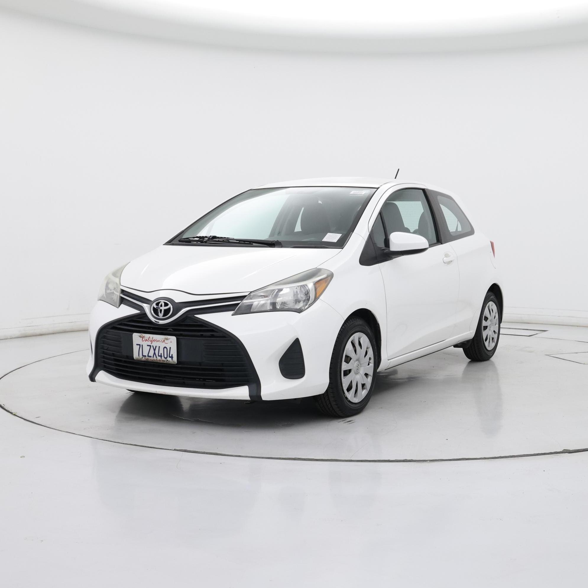Thumbnail: 2015 Toyota Yaris - 4