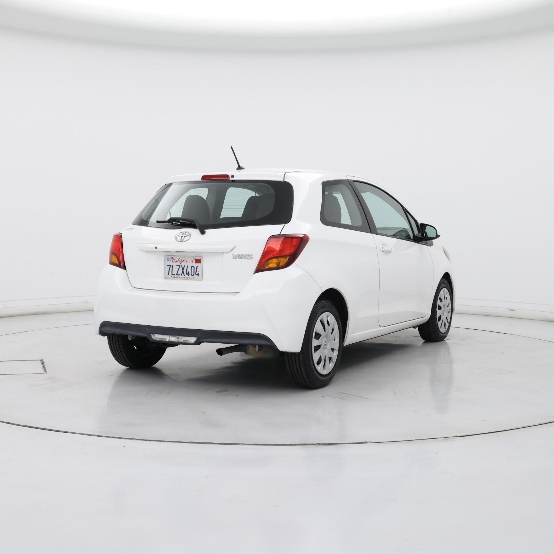 Thumbnail: 2015 Toyota Yaris - 8
