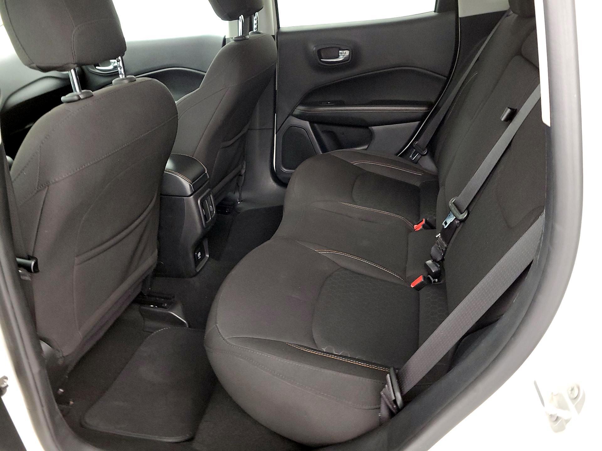 Thumbnail: 2020 Jeep Compass - 19